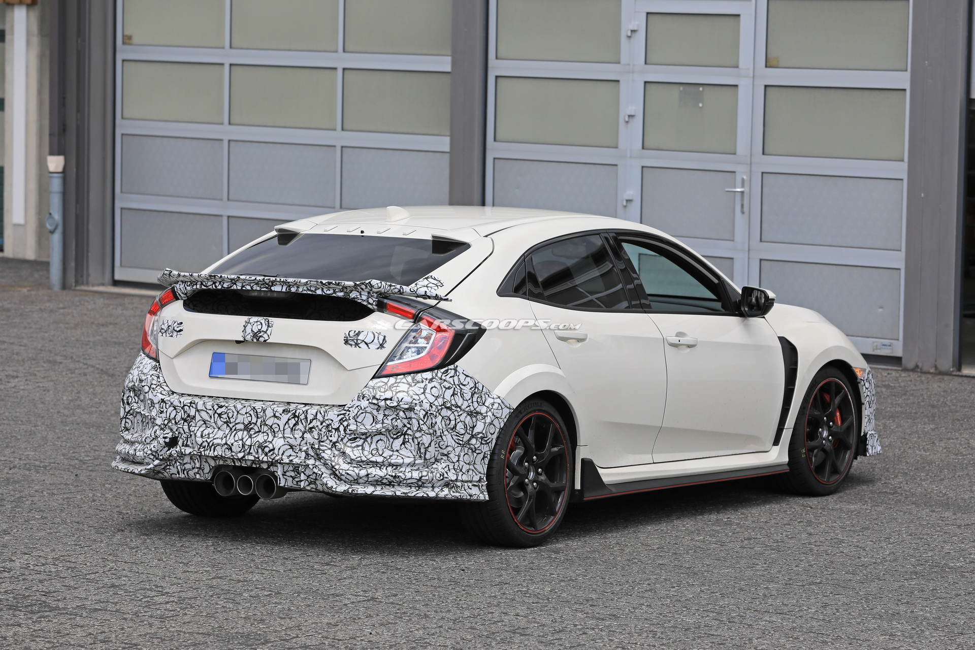 2019 Honda Civic Type R 34 2019 Honda Civic Type R Facelift Spied With New Bumpers And Both Small And Large Rear Wing