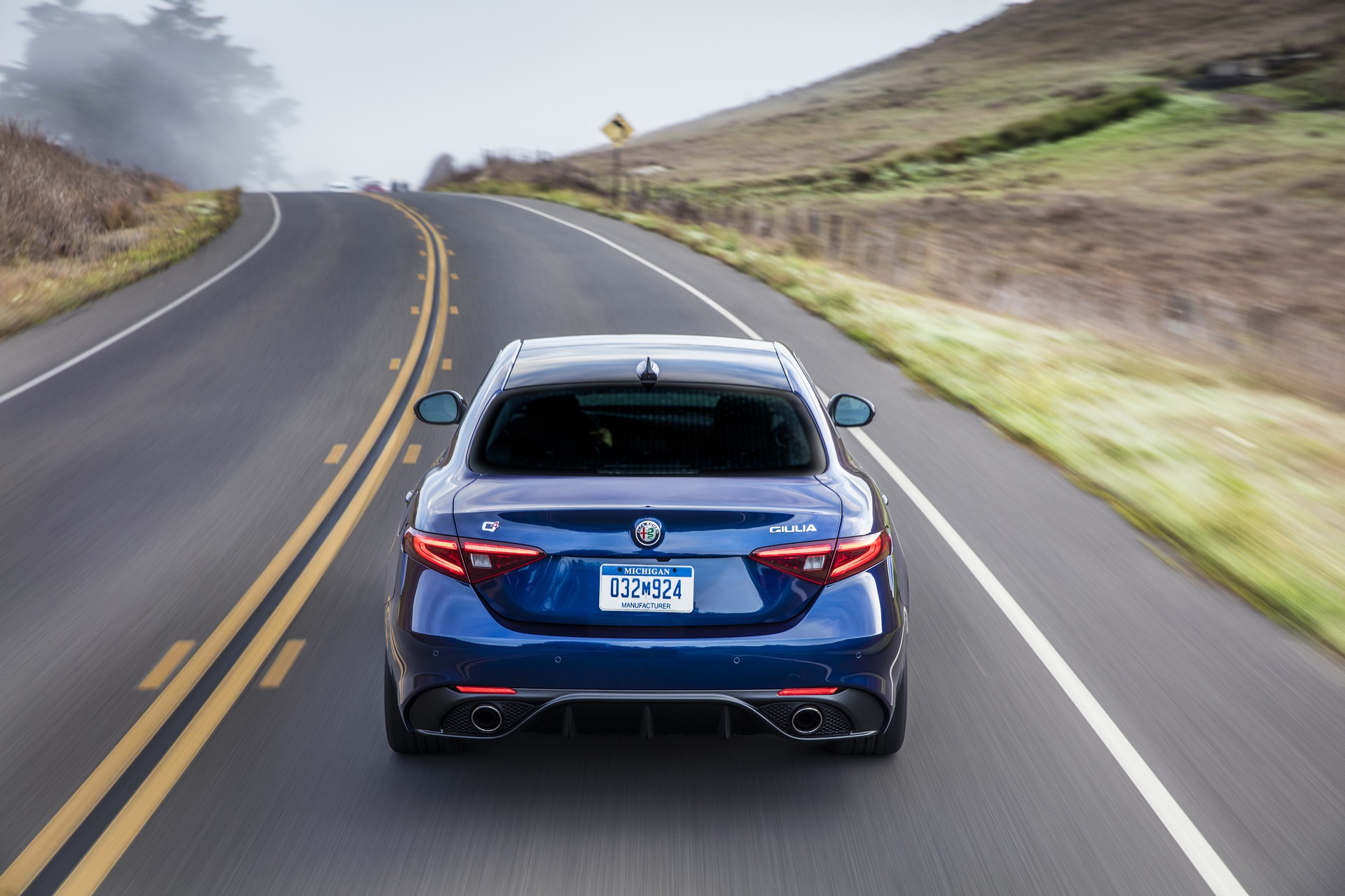 2019-Alfa-Romeo-Giulia-15 2019 Alfa Romeo Giulia Gains New Styling Packages, Additional Equipment