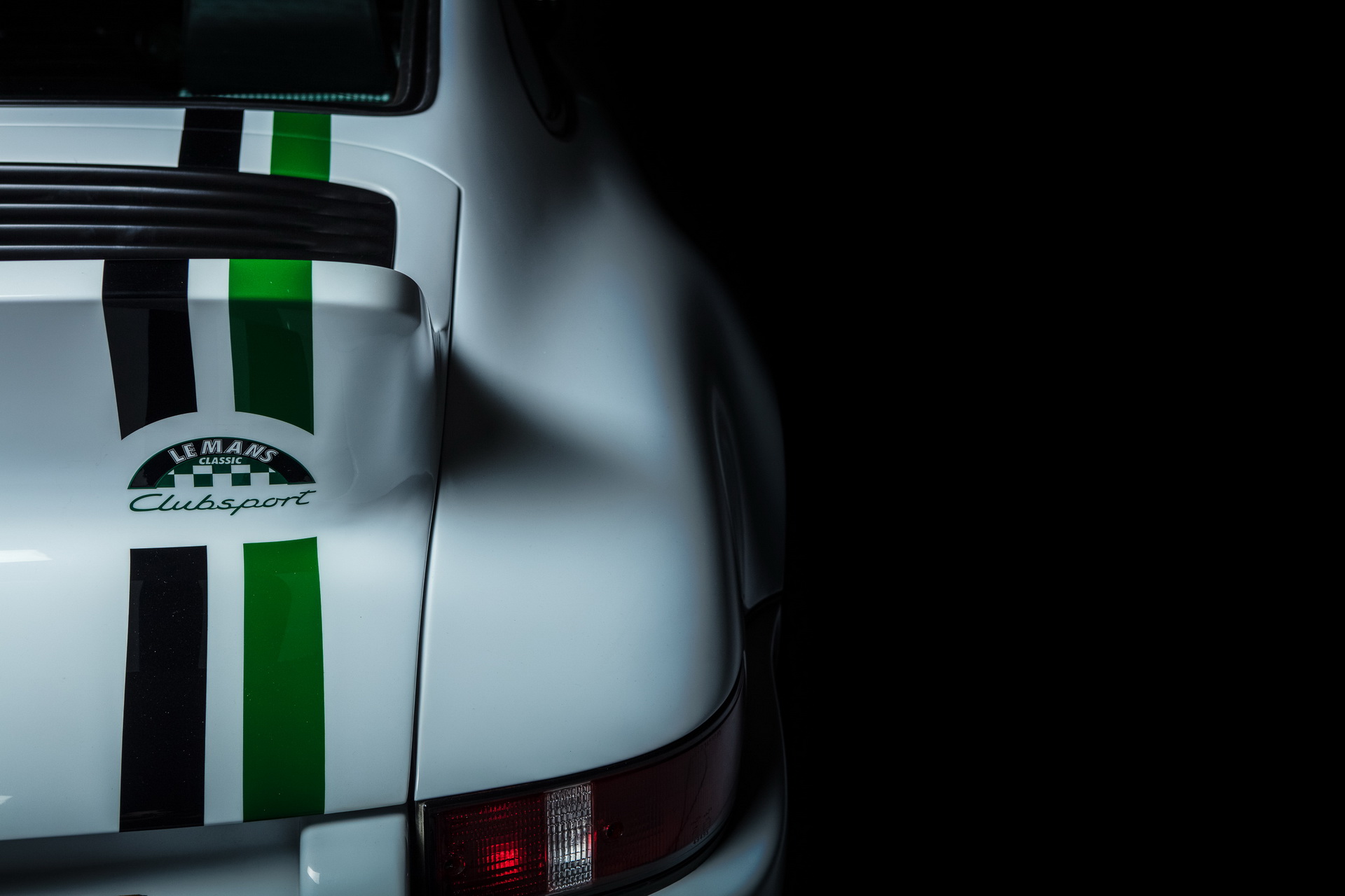 Porsche-911-LMClassic-15 Porsche 911 Le Mans Classic Clubsport Costs As Much As A New GT2 RS