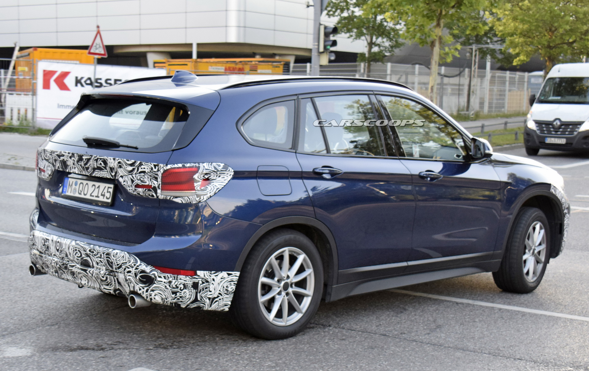 2019-bmw-x1-facelift-spy-shots-15 Updated 2019 BMW X1 Getting Ready For Audi’s All-New Q3