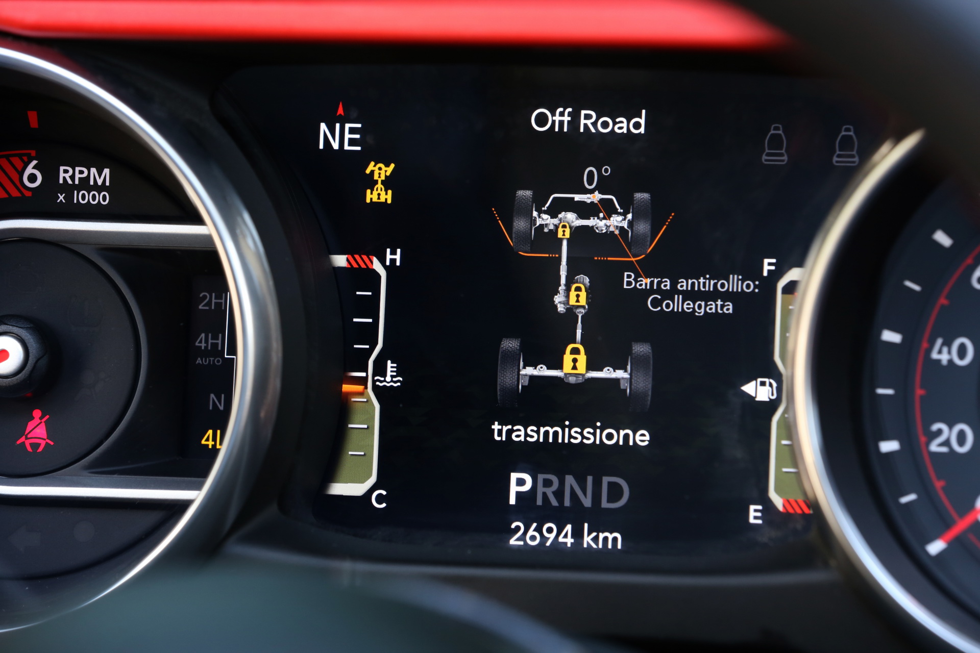 Jeep-Wrangler-12 Euro-spec Jeep Wrangler Detailed, Will Feature 197HP 4-Cylinder Diesel