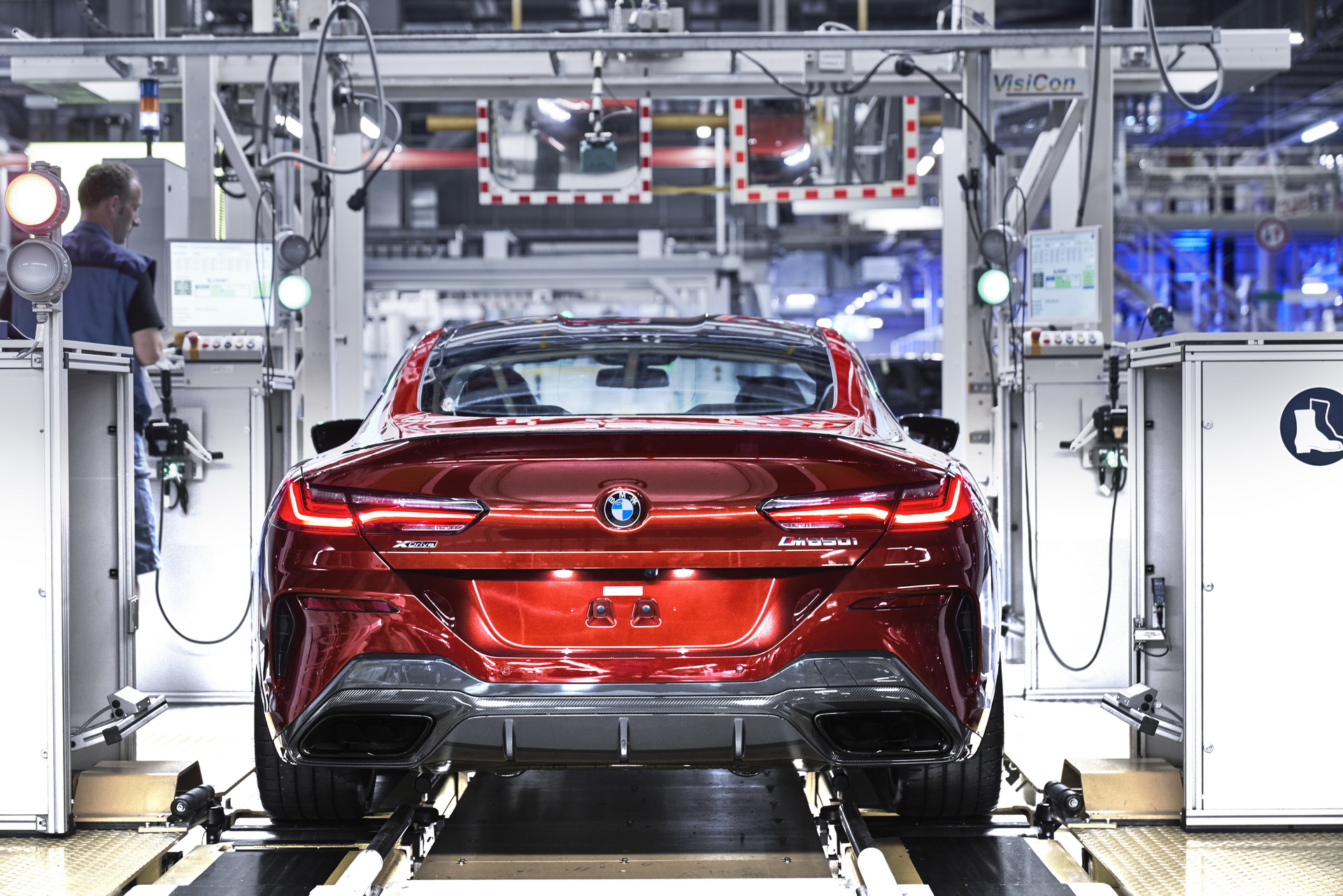 2019-bmw-8-series-coupe-production-dingolfing-2 New BMW 8-Series Coupe Starts Production At Dingolfing Alongside 5- And 7-Series