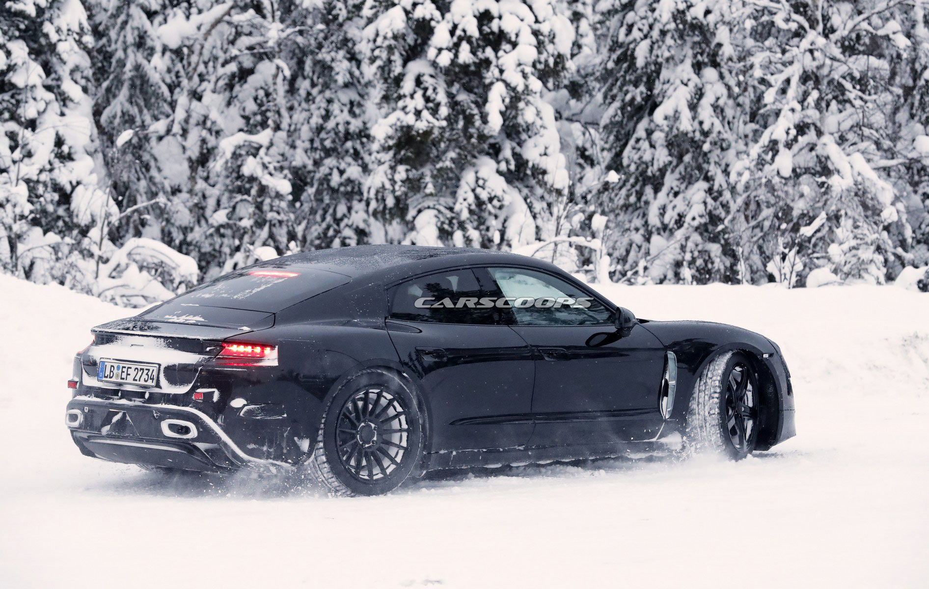 Porsche-Taycan-Response-2 Porsche Says Response To All-Electric Taycan Has Been “Fantastic”