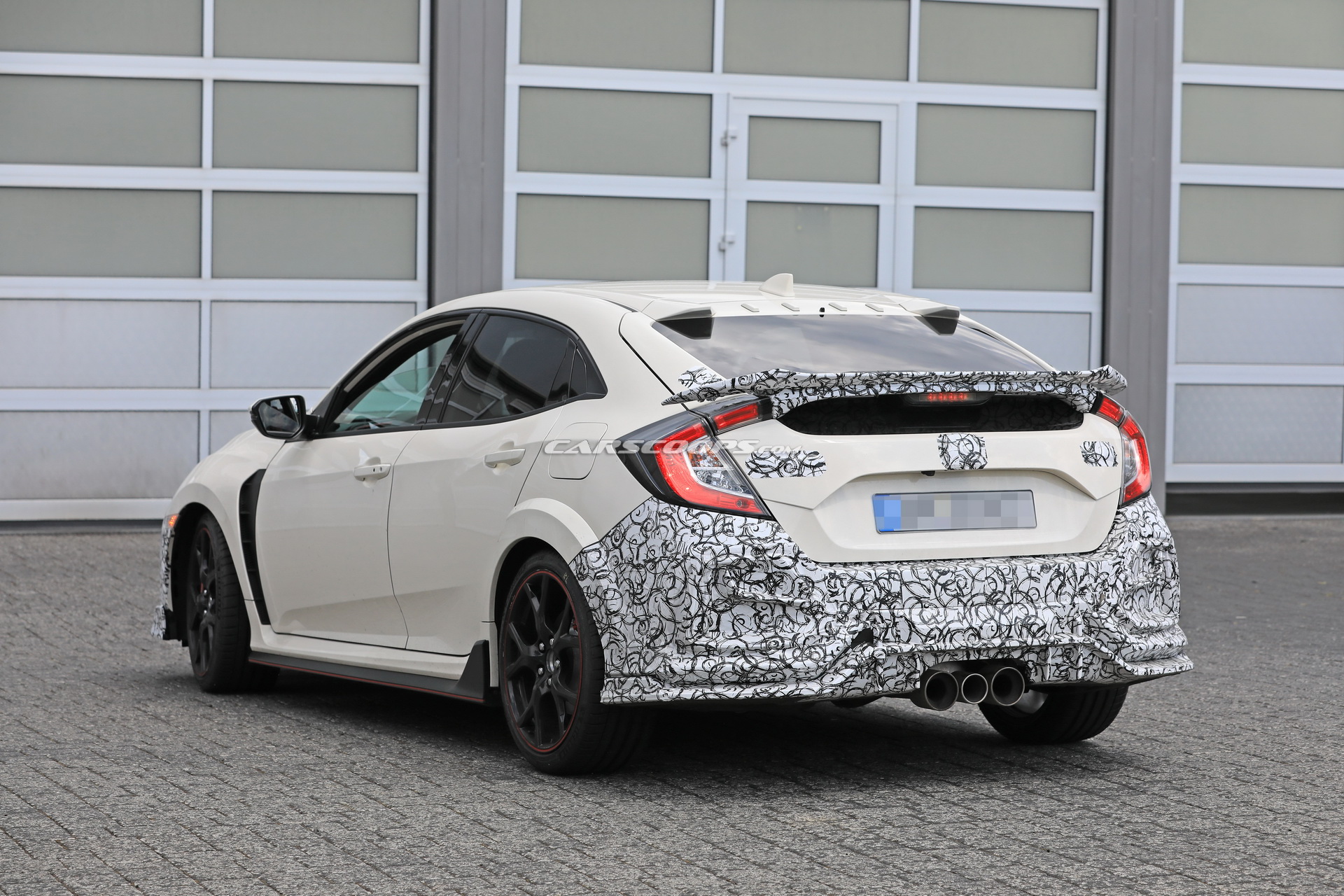 2019 Honda Civic Type R 31 2019 Honda Civic Type R Facelift Spied With New Bumpers And Both Small And Large Rear Wing