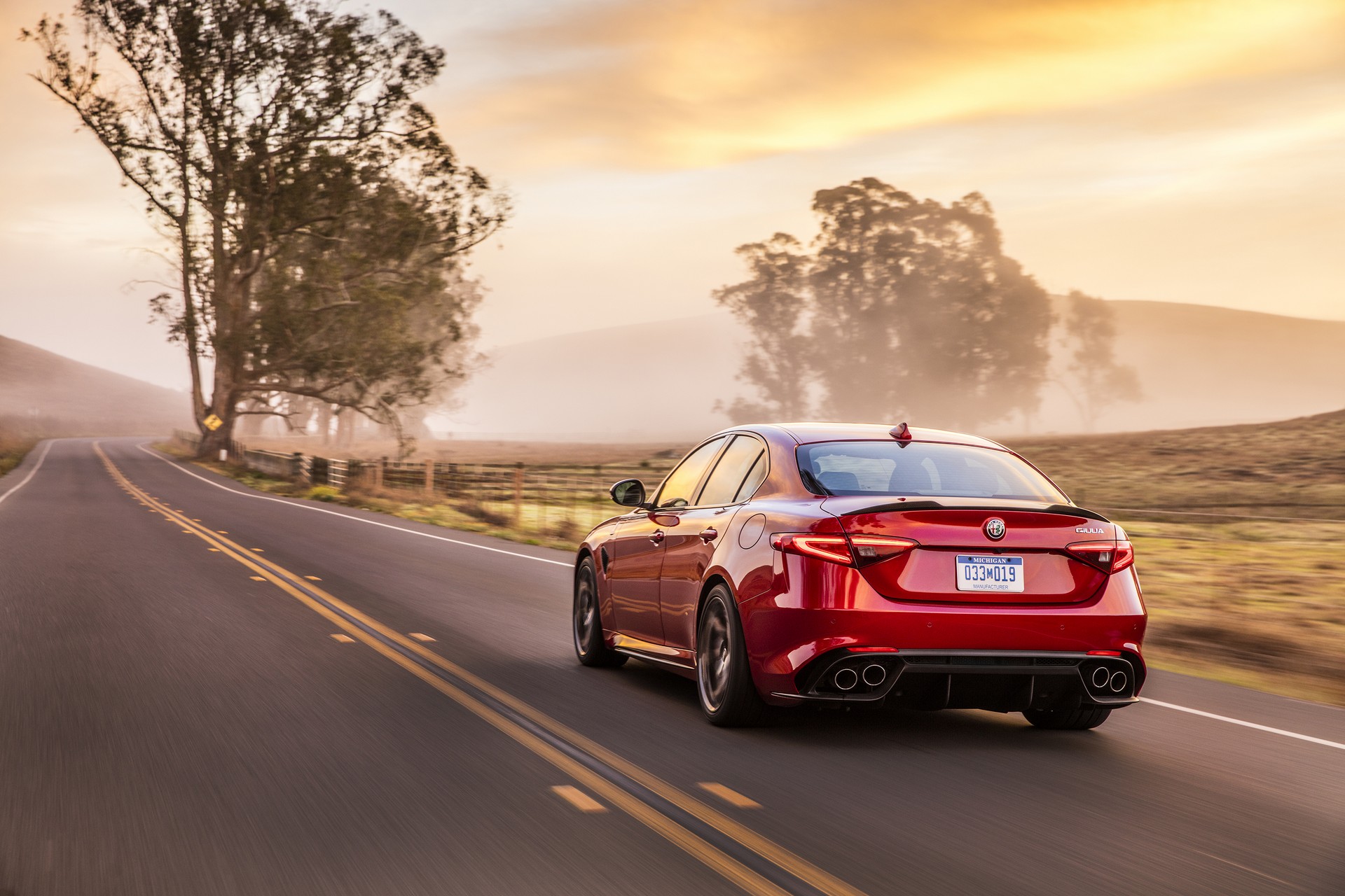 2019-Alfa-Romeo-Giulia-24 2019 Alfa Romeo Giulia Gains New Styling Packages, Additional Equipment