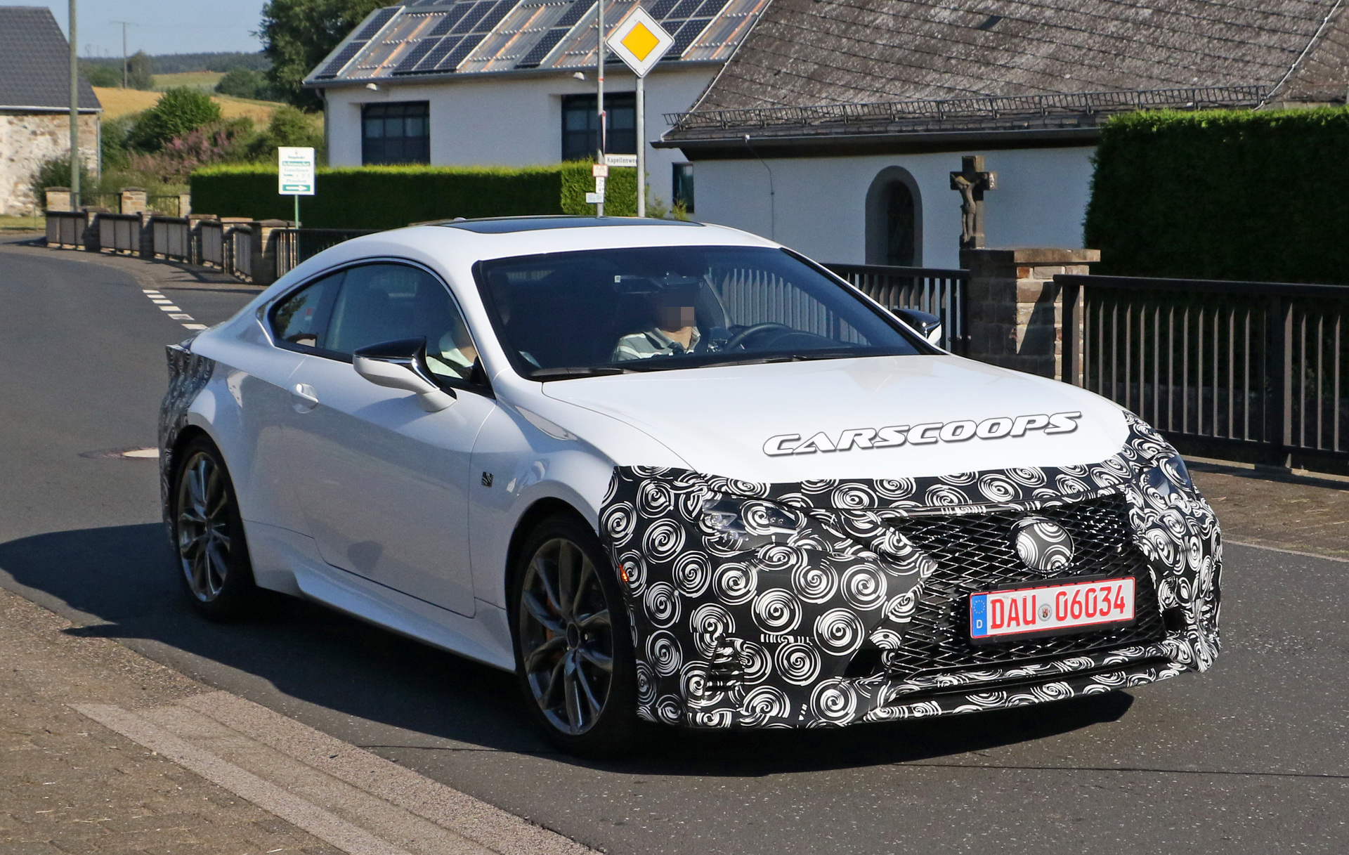 Lexus-RC-facelift-2 2019 Lexus RC Facelift Will Actually Fix One Of Its Most Controversial Points