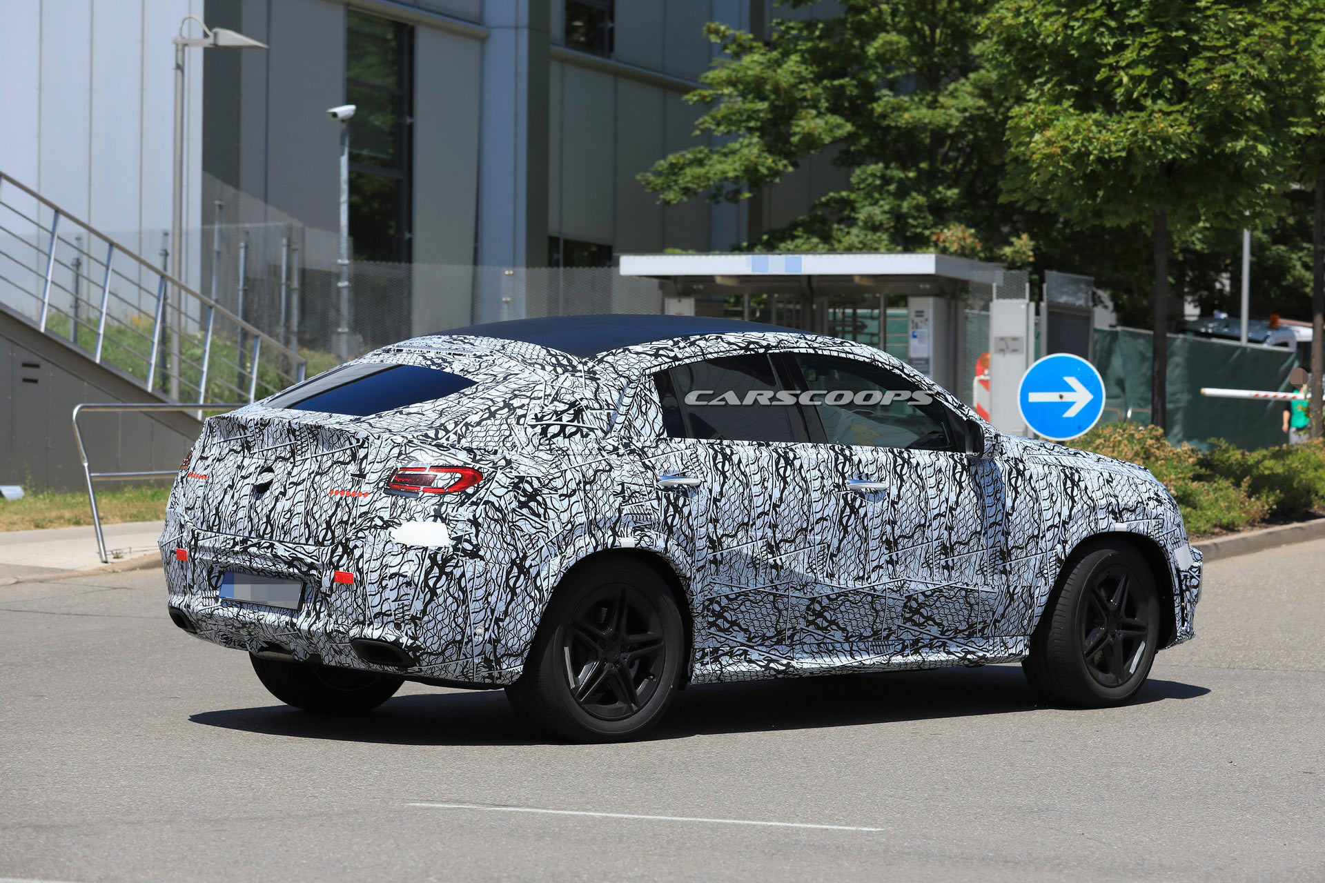 Mercedes-GLE-Coupe-spy-14 2020 Mercedes GLE Coupe Teased Ahead Of August 28th Debut