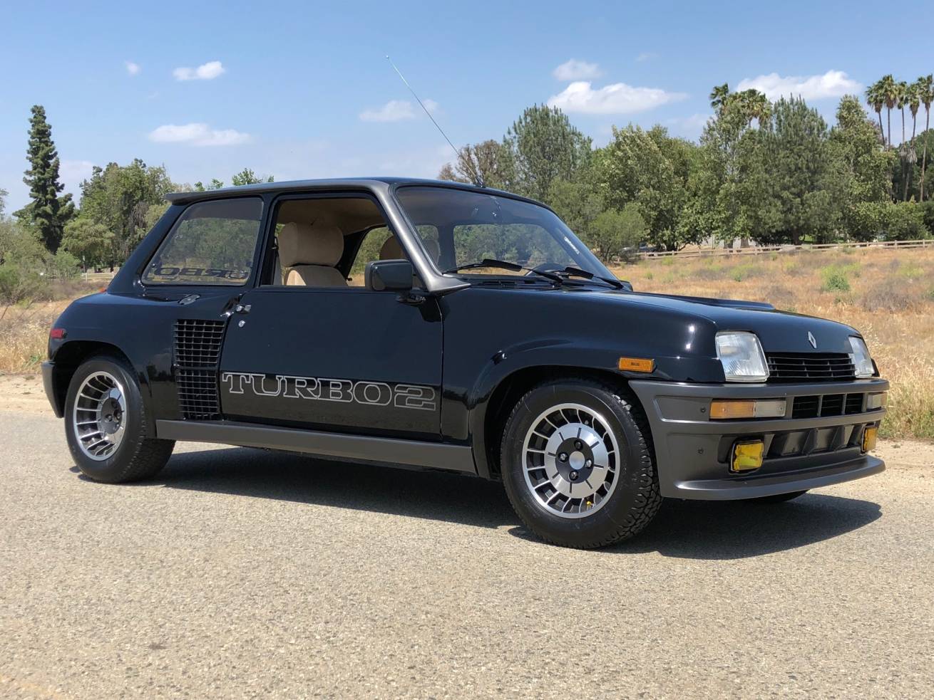 1985-renault-r5-turbo-2-evo-bat-auction-53 1985 Renault R5 Turbo 2 Evo Will Help You Make A French Connection