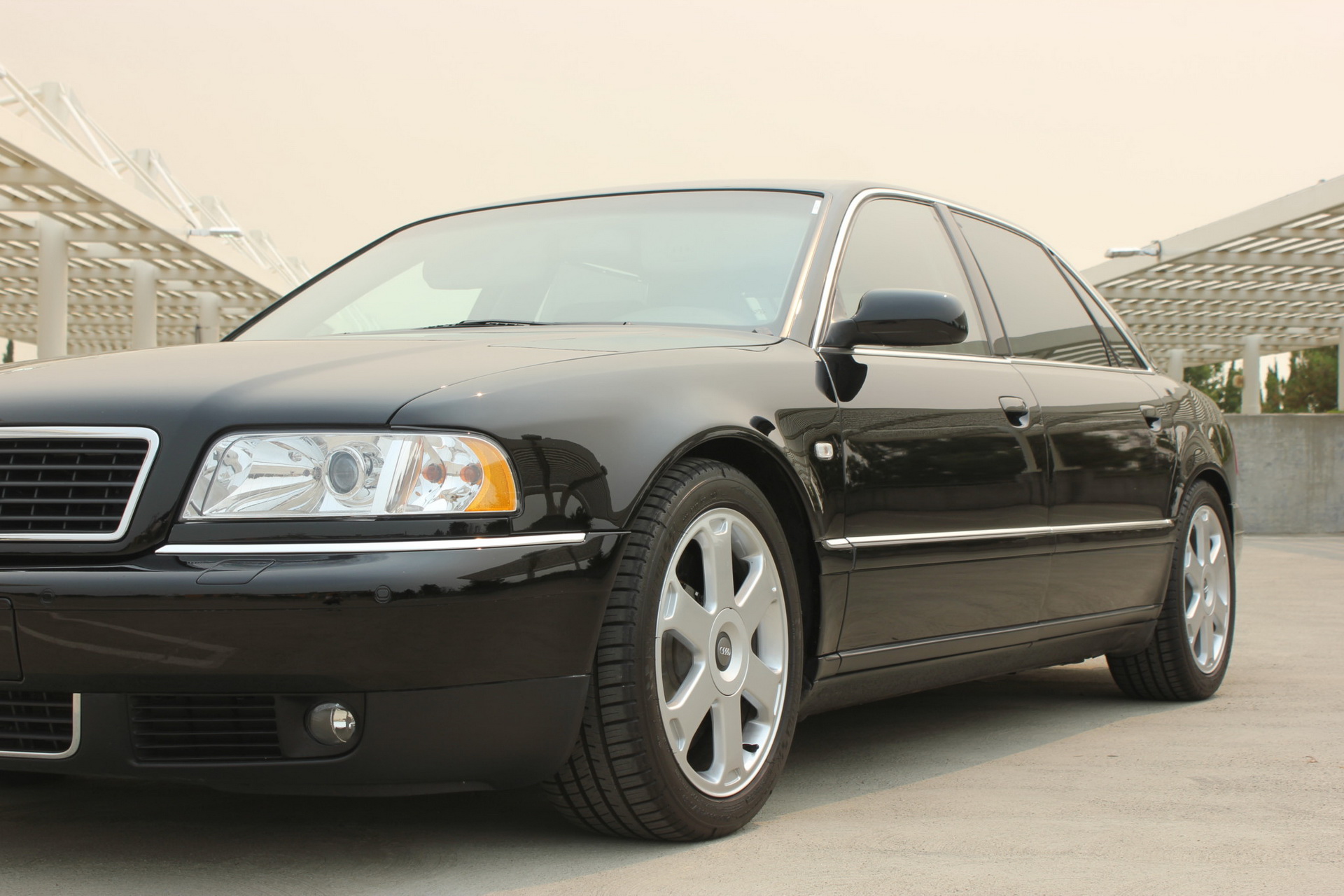 2003-audi-a8l-auction-bat-11 $21k Wasn’t Enough To Secure This Refurbished 2002 Audi A8L