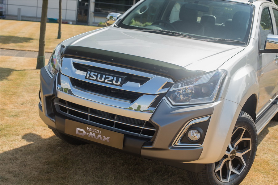 2018-isuzu-d-max-utah-luxe-4 Isuzu D-Max Utah Luxe Joins The Brand’s UK Family, Prices Start From 26,159