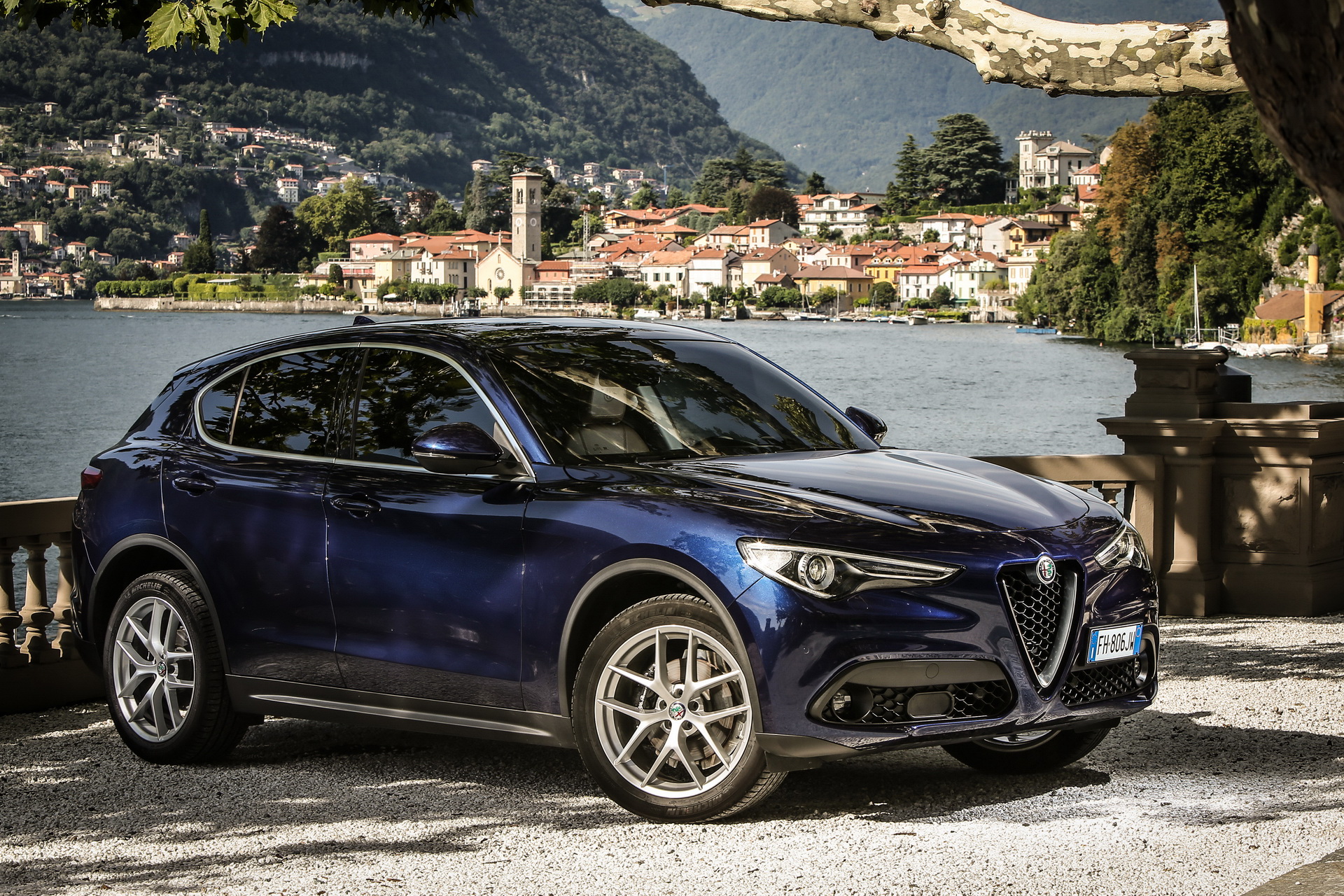 Alfa-Romeo-Stelvio-02 Alfa Romeo’s Q3-Rivaling SUV To Be Based On Shrunken Giorgio Platform
