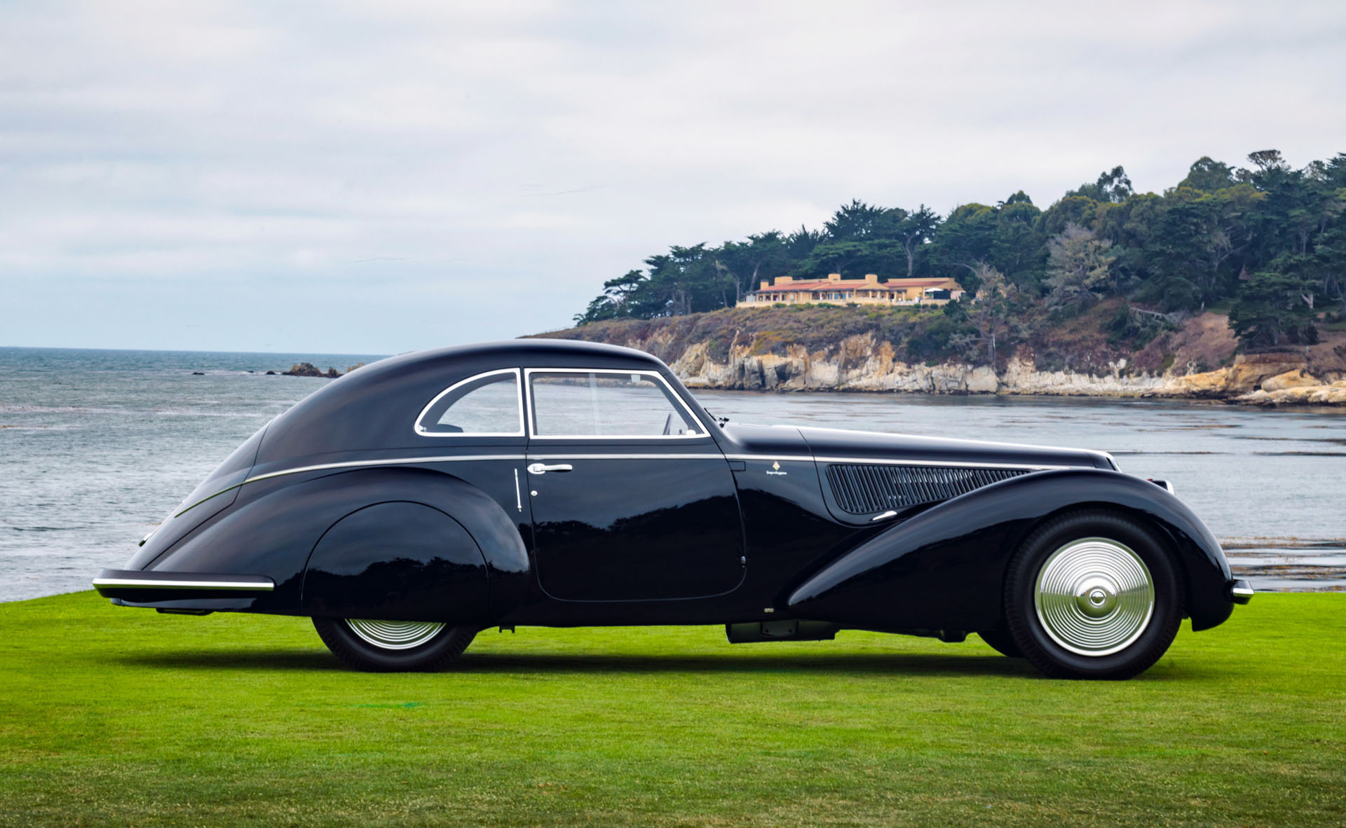 1937 Alfa Romeo 8C 2900B Touring Berlinetta - 2018 Pebble Beach Best of Show 03 Feast Your Eyes On The Most Beautiful Classic Car At Pebble Beach This Year
