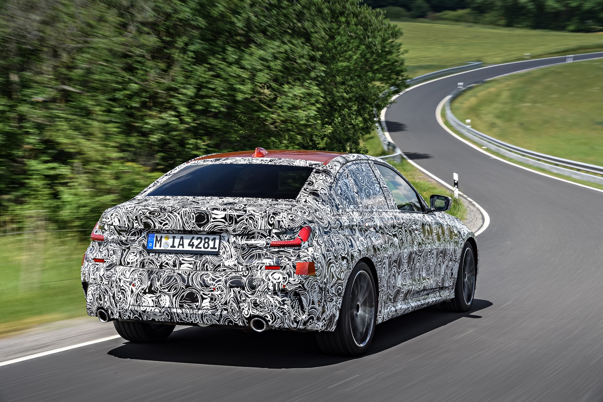 2019-BMW-3-Series-28 2019 BMW 3-Series Drops 121 Pounds, Will Have The Most Powerful Four-Cylinder Ever