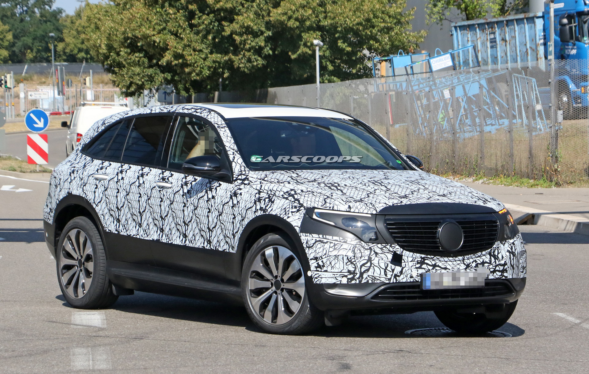 mercedes-eq-c-major-camo-drop-5 2020 Mercedes EQC Drops Body Cladding To Reveal Sleek Design