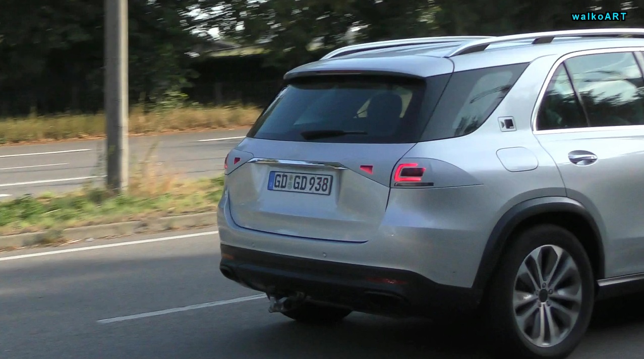 2019-mercedes-benz-gle-2 2019 Mercedes-Benz GLE Drops (Most) Camo In Latest Spy Video