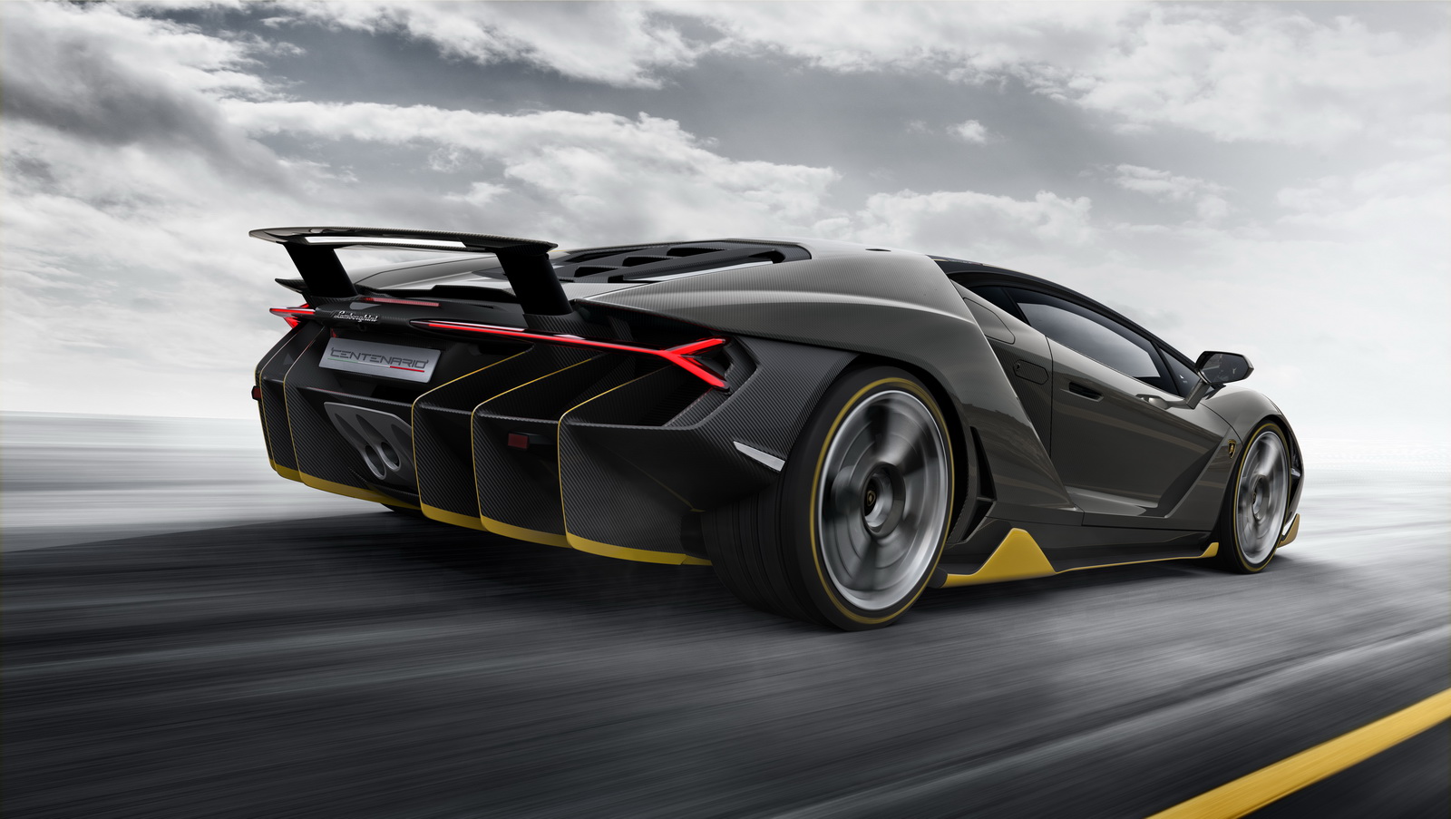lamborghini-centenario-2 Lamborghini Doesn’t Want To Leave The Hypercar Market To The Senna, Valkyrie, Etc.