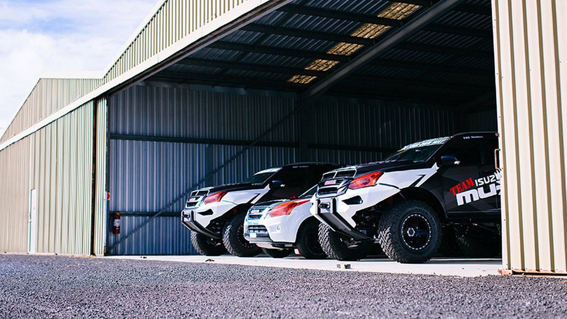 2018-isuzu-concept-x-d-max-mu-x-25 There’s No Slope Too Steep For Isuzu’s New Concept X Duo