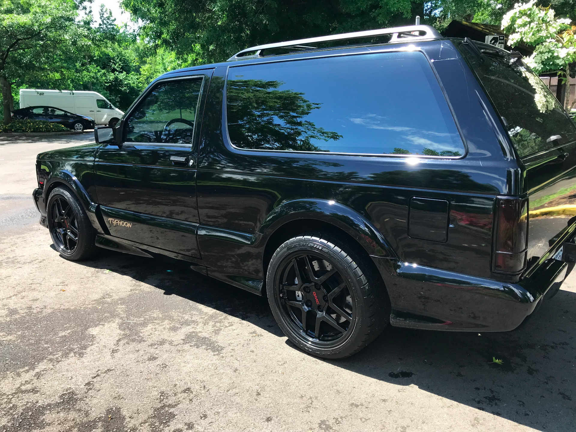 1993-gmc-typhoon-bat-auction-4 GMC Typhoon Turbo AWD Is Your 1990s Sleeper SUV