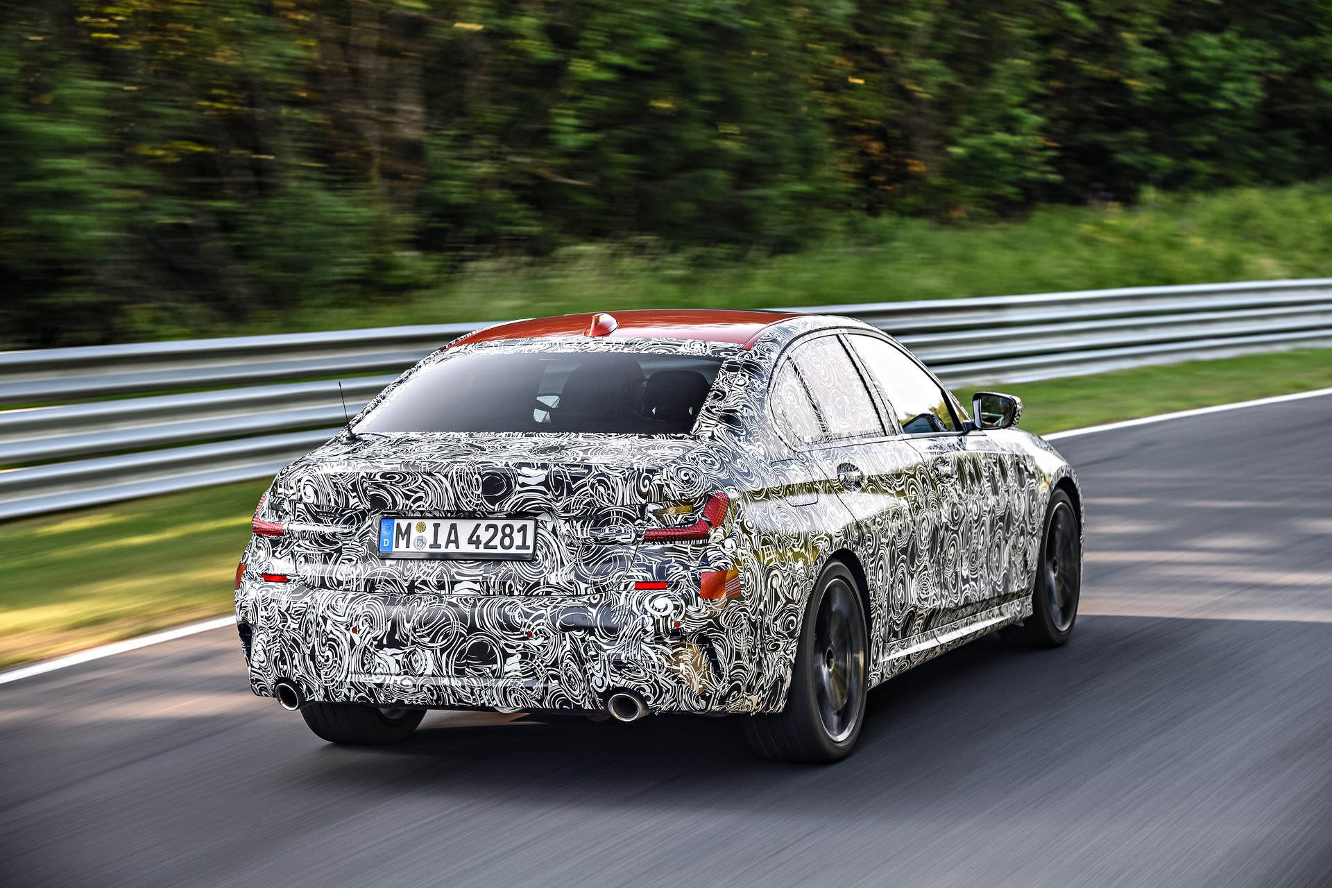 2019-BMW-3-Series-9 2019 BMW 3-Series Drops 121 Pounds, Will Have The Most Powerful Four-Cylinder Ever