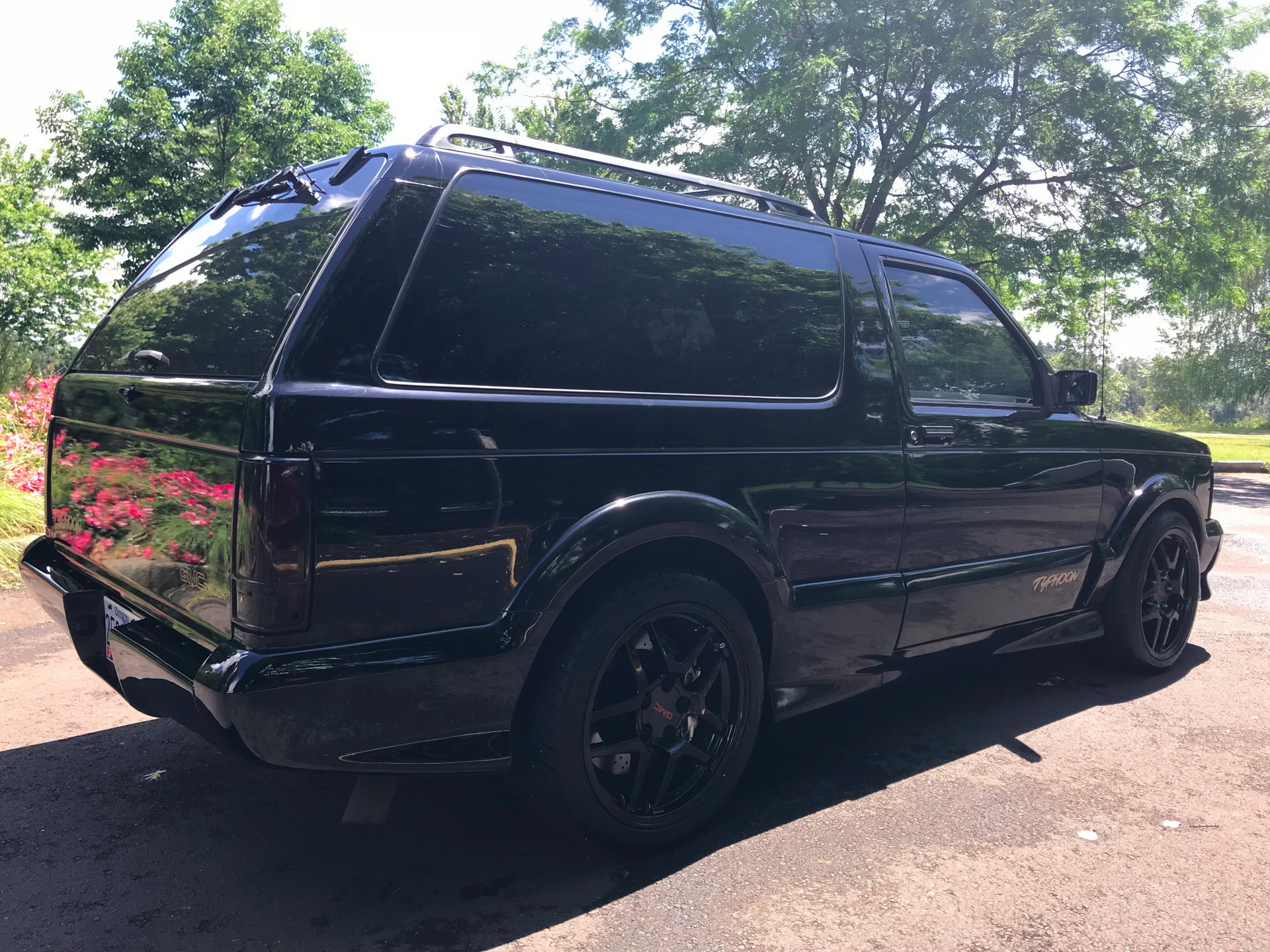 1993-gmc-typhoon-bat-auction-8 GMC Typhoon Turbo AWD Is Your 1990s Sleeper SUV