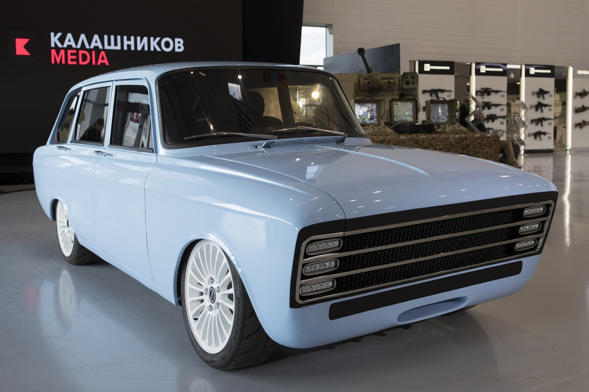 Kalashnikov CV-1-4 Kalashnikov Thinks It Can Take On Tesla With Electric CV-1 Concept, AK-47s Not Included