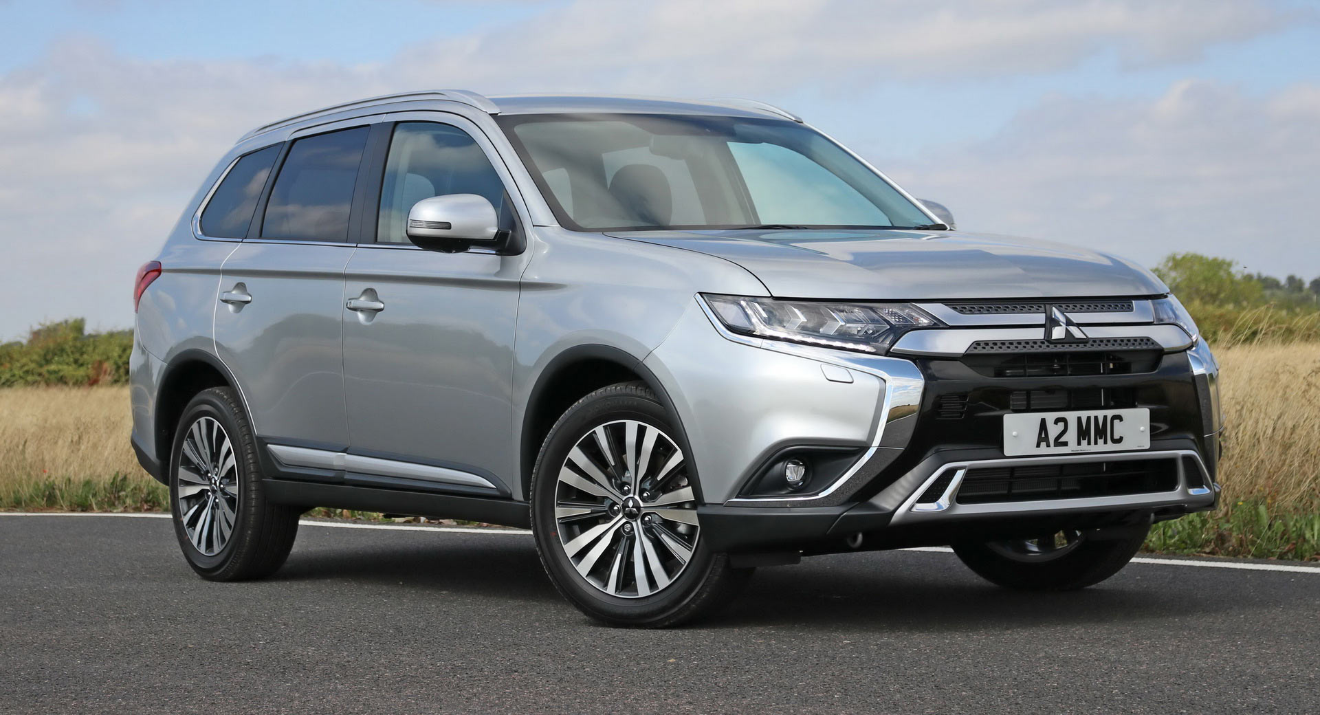 Mitsubishi Adds New Petrol Option To The Outlander’s Range In The UK