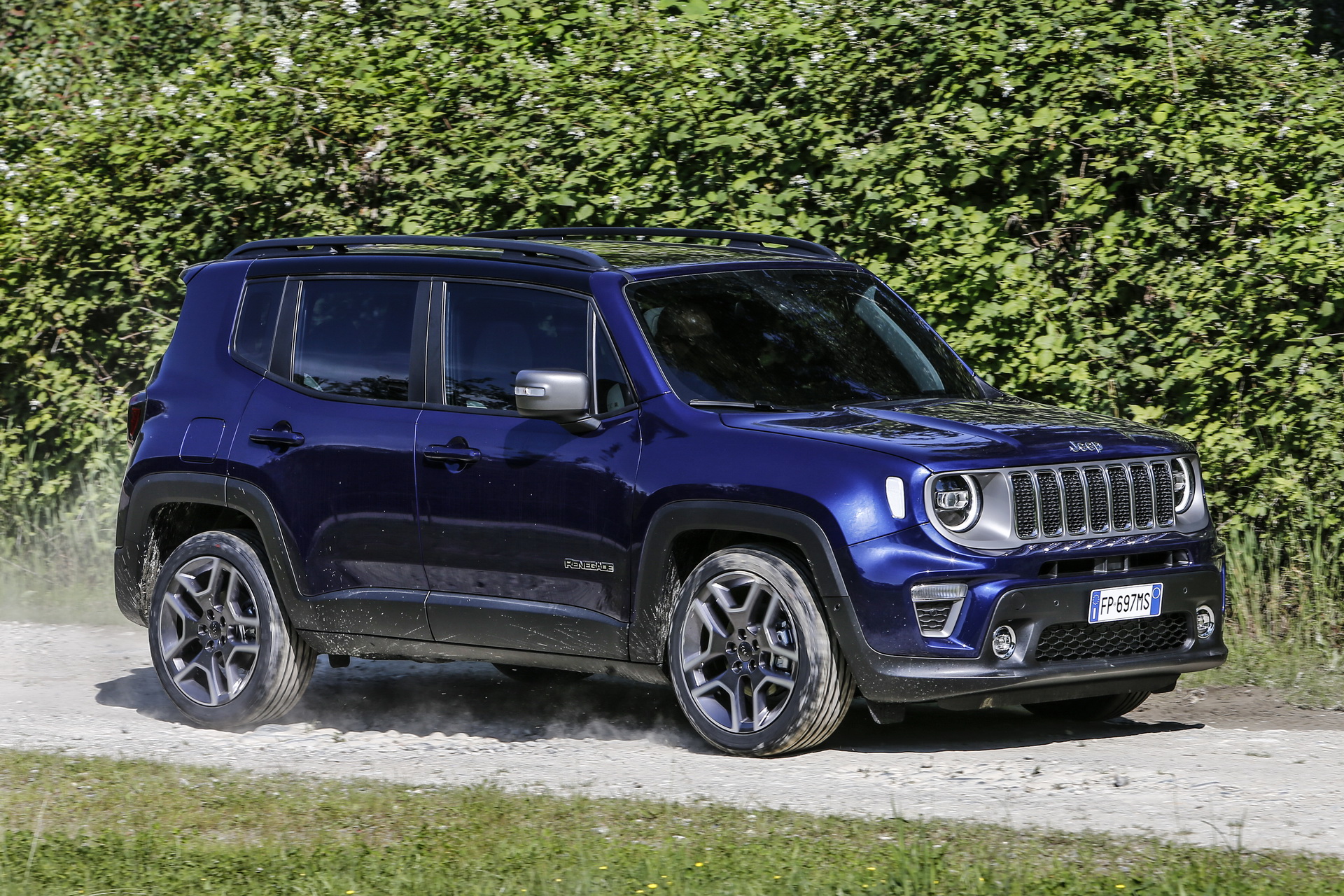 2019-Jeep-Renegade-06 2019 Jeep Renegade: Here’s What The Facelifted Model Costs In The UK