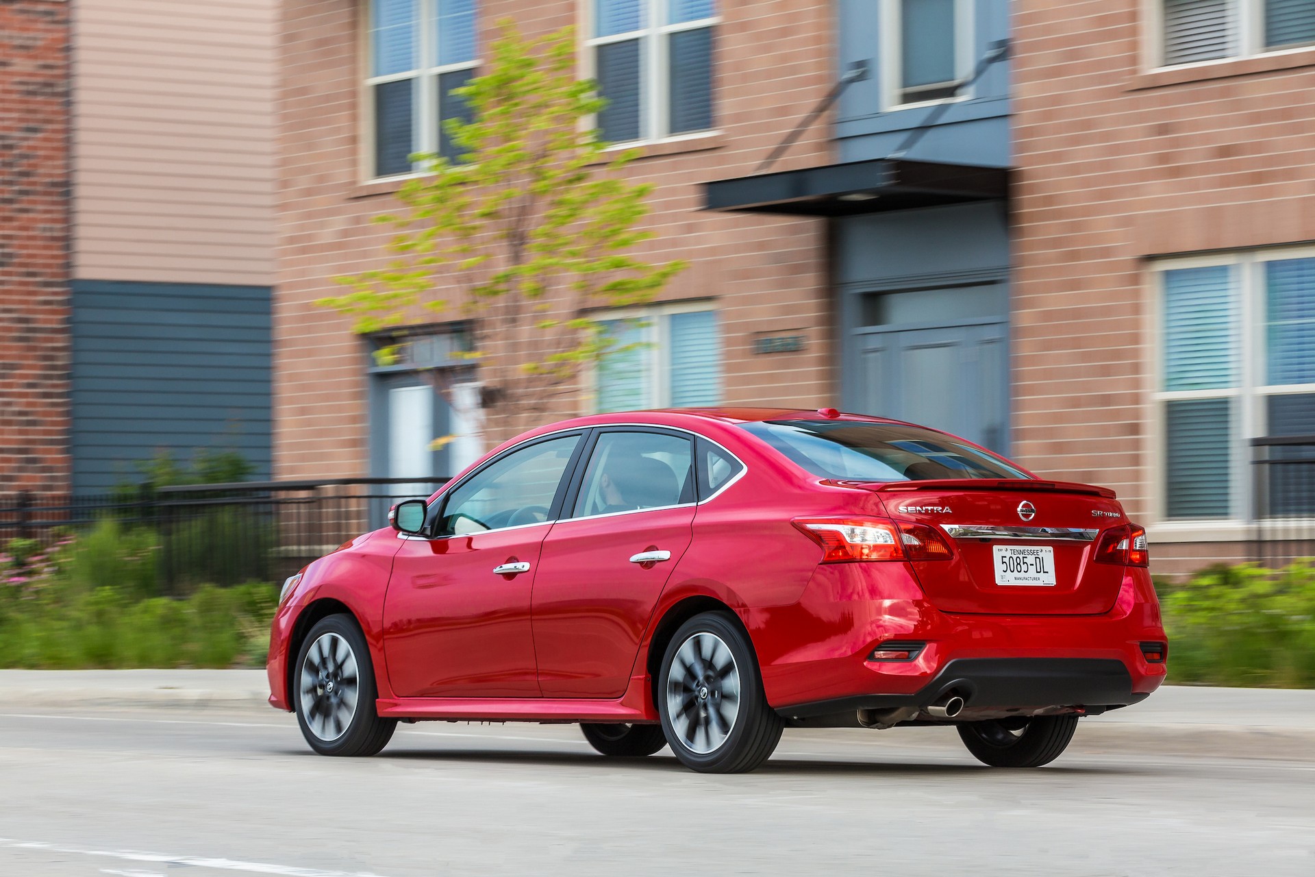 19 Nissan Sentra Gains New Tech And An Sv Special Edition Carscoops