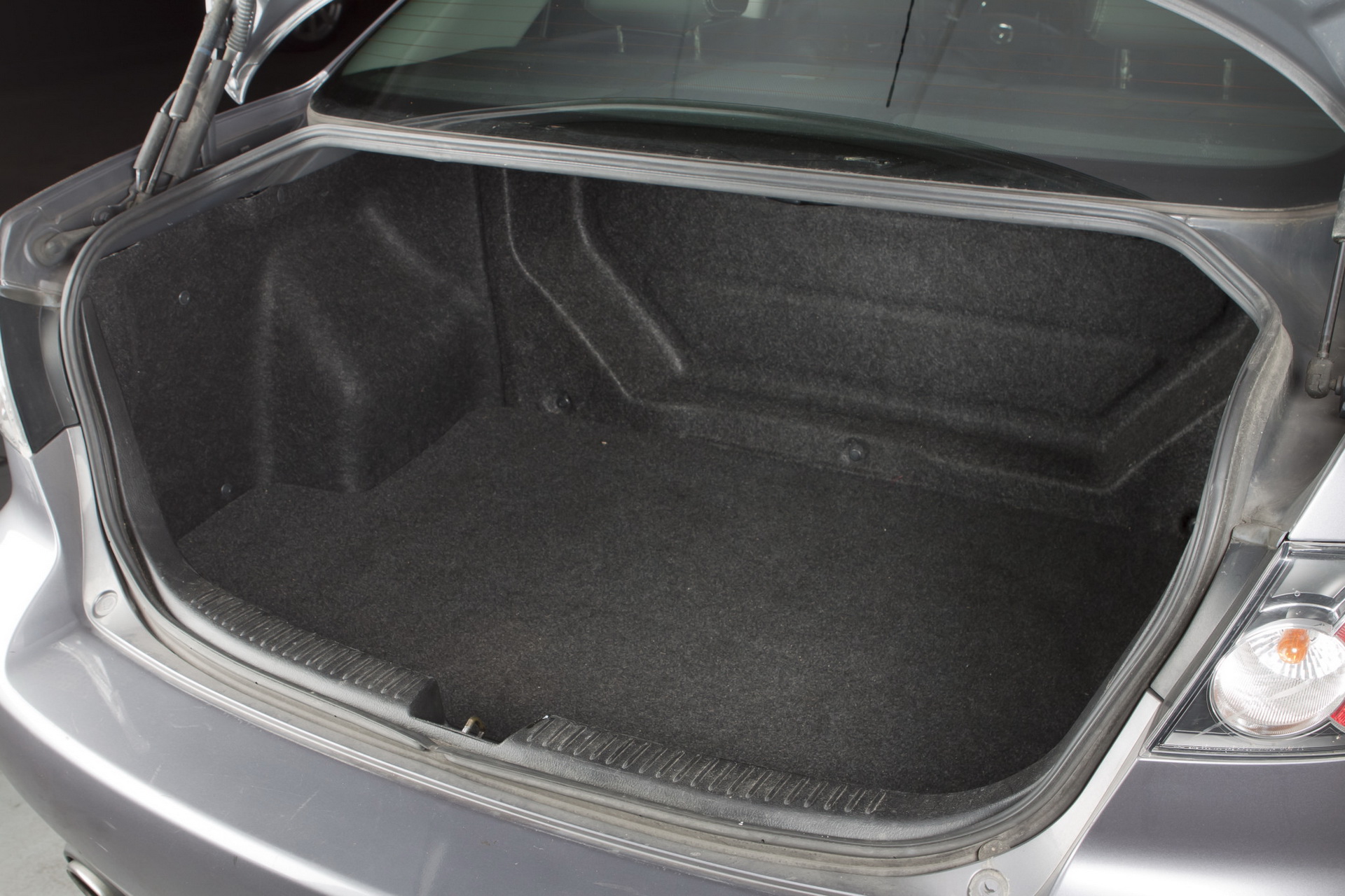 2006-mazda-mazdaspeed6-bat-auction-52 2006 Mazdaspeed6 Offers 274HP And Great Handling For Less Than $3k