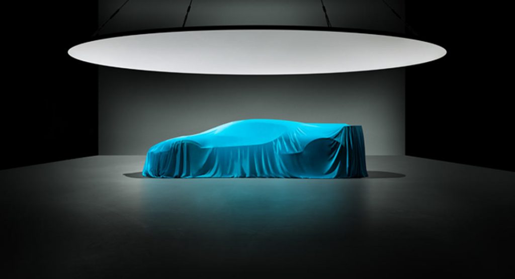  Bugatti Divo Shows Radically-Different Silhouette