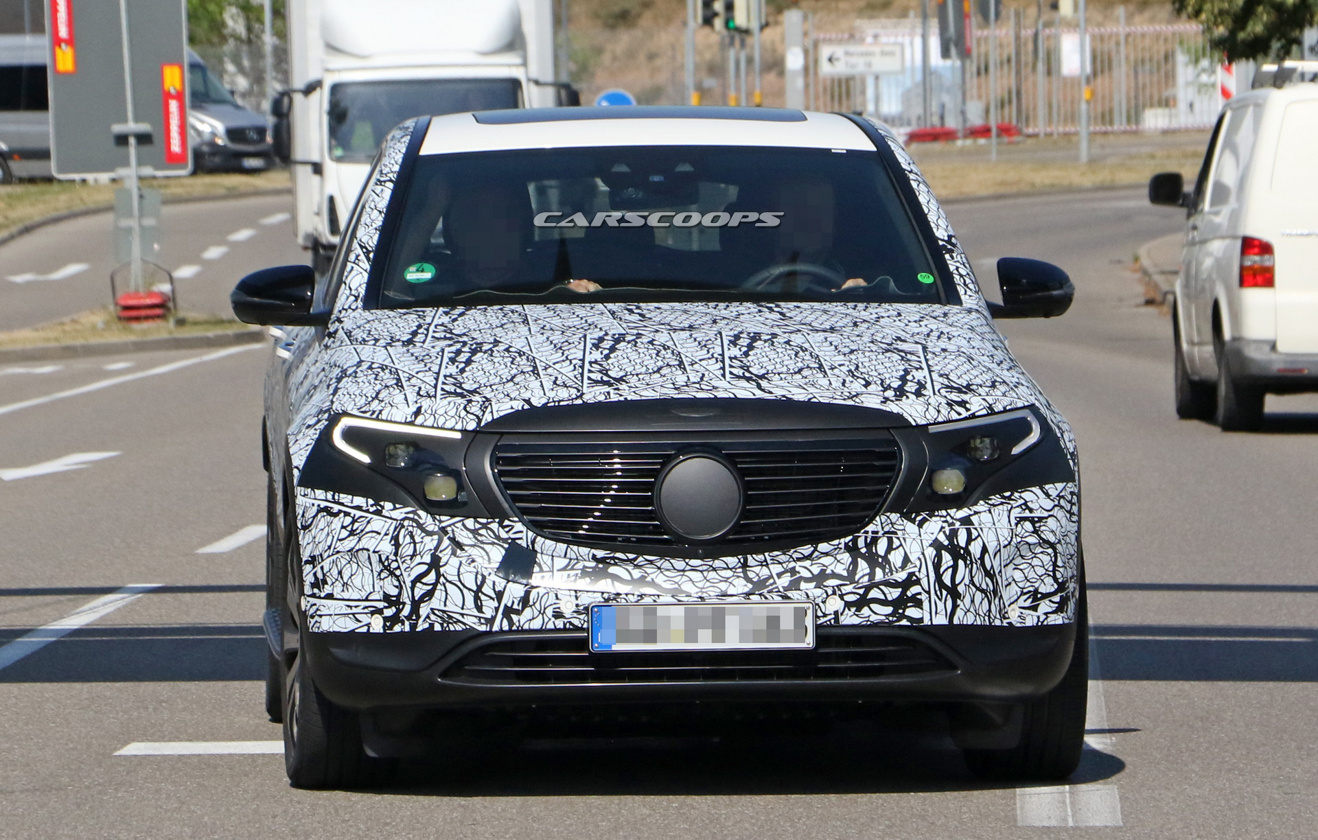 mercedes-eq-c-major-camo-drop-2 2020 Mercedes EQC Drops Body Cladding To Reveal Sleek Design