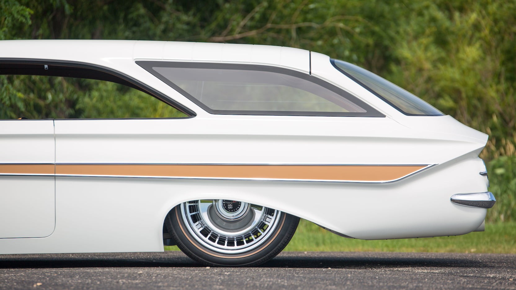 Chevrolet-Impala-Restomod-14 This 1961 Chevrolet Impala Restromod Isn’t Your Typical Wagon