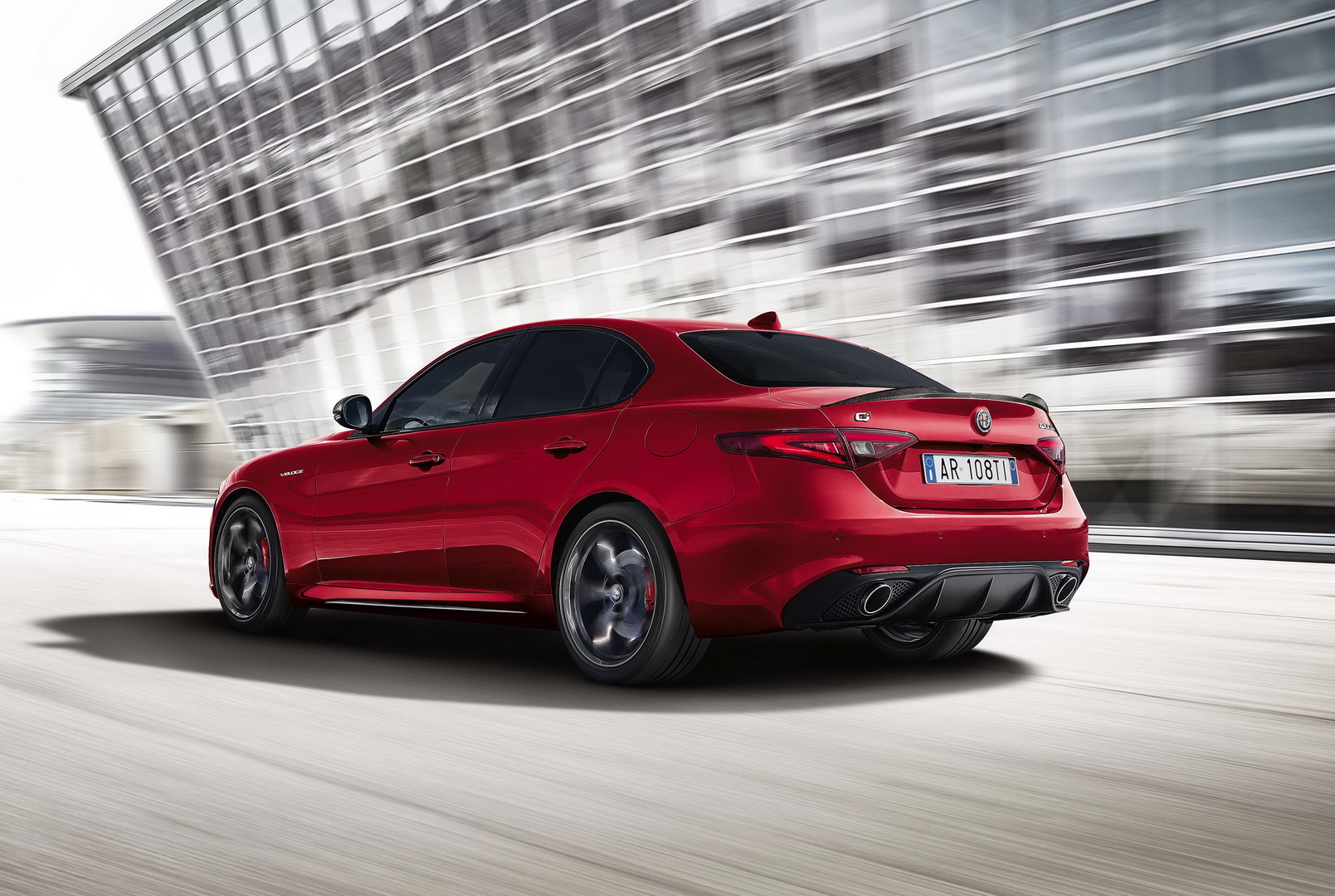 2019-alfa-romeo-giulia-veloce-ti-2 Euro-Spec 2019 Alfa Romeo Giulia And Stelvio Get Revised Diesels, New Trim Levels