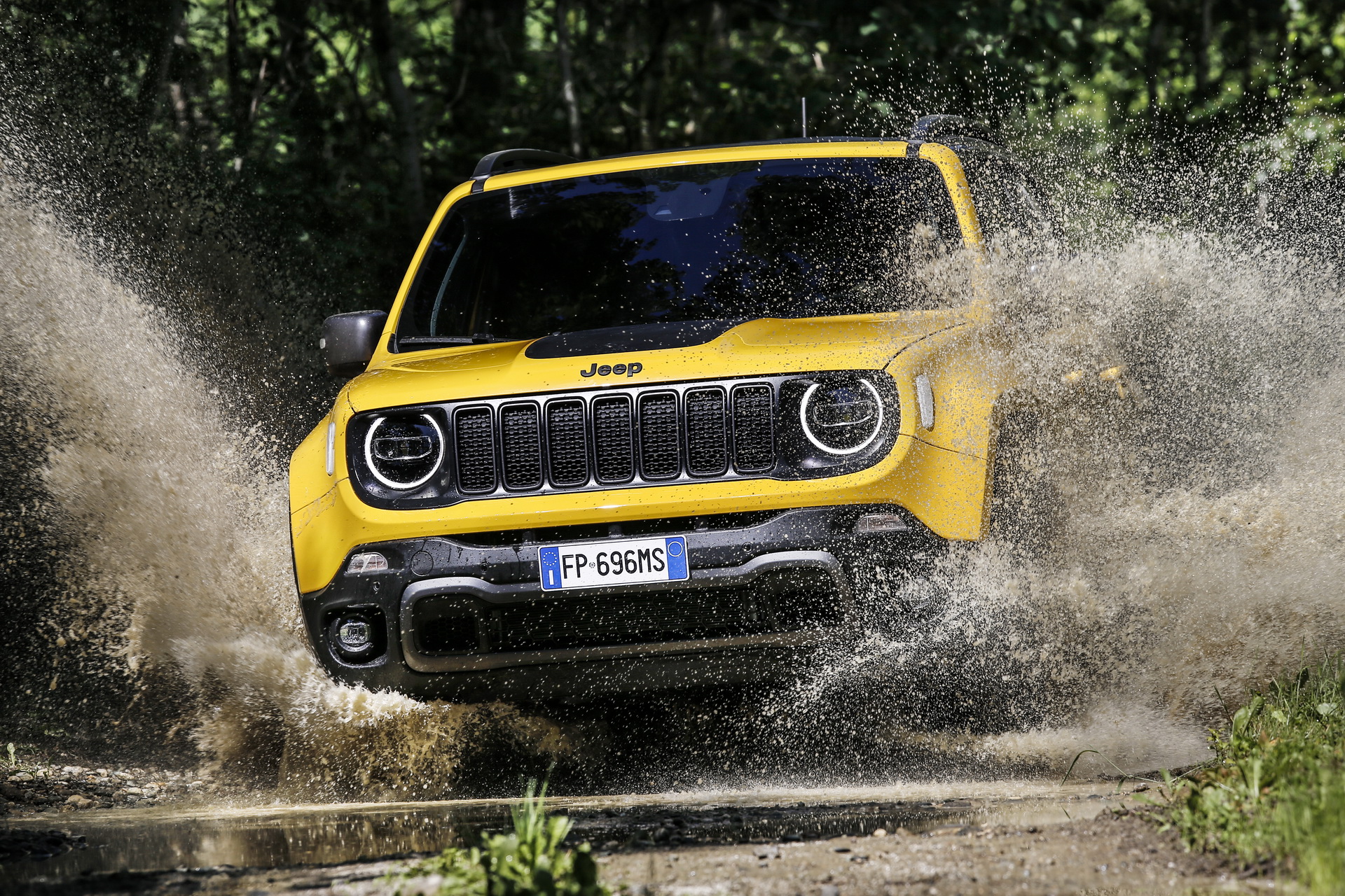 2019-Jeep-Renegade-55 2019 Jeep Renegade: Here’s What The Facelifted Model Costs In The UK
