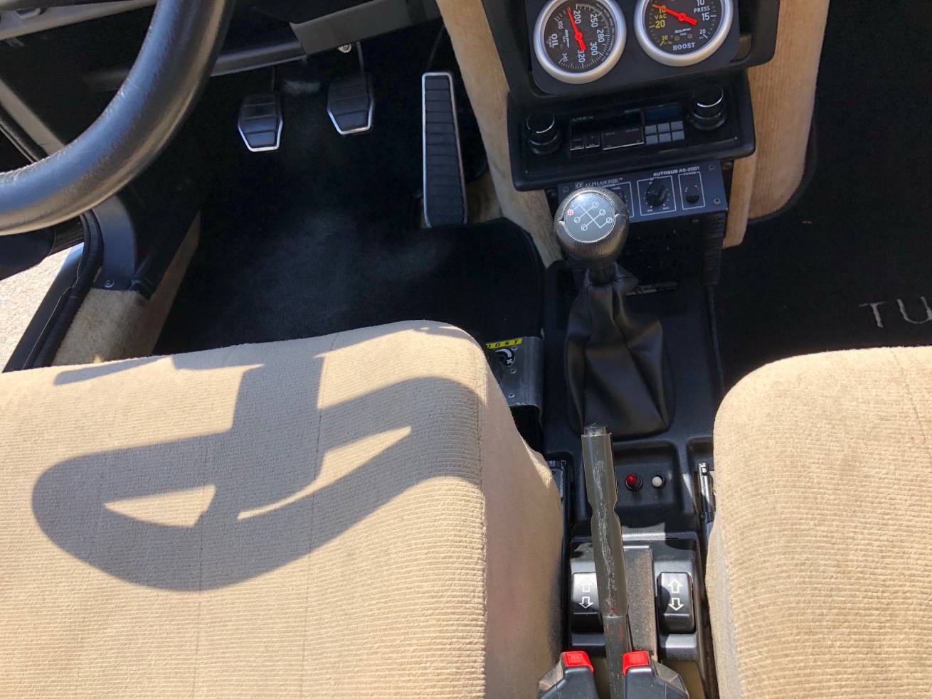 1985-renault-r5-turbo-2-evo-bat-auction-33 1985 Renault R5 Turbo 2 Evo Will Help You Make A French Connection