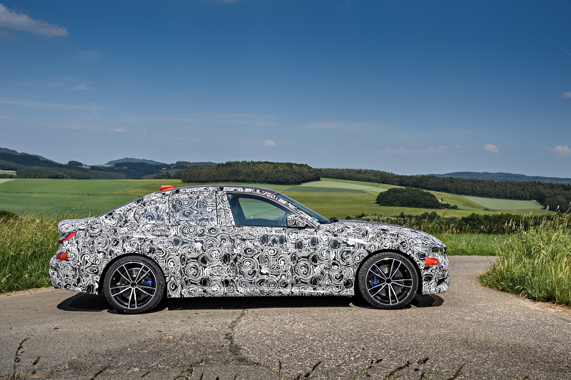 2019-BMW-3-Series-36 2019 BMW 3-Series Drops 121 Pounds, Will Have The Most Powerful Four-Cylinder Ever
