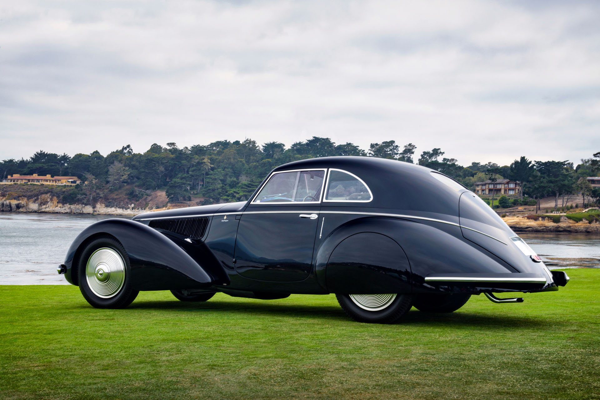 1937 Alfa Romeo 8C 2900B Touring Berlinetta - 2018 Pebble Beach Best of Show 04 Feast Your Eyes On The Most Beautiful Classic Car At Pebble Beach This Year