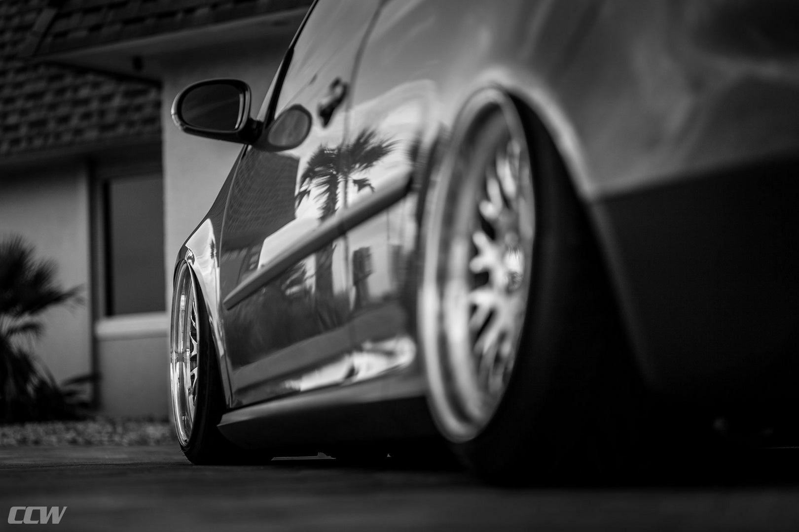 vw-golf-mk5-tuning-wheels-7 Slammed VW Golf Mk5 On Custom Wheels Just Doesn’t Work