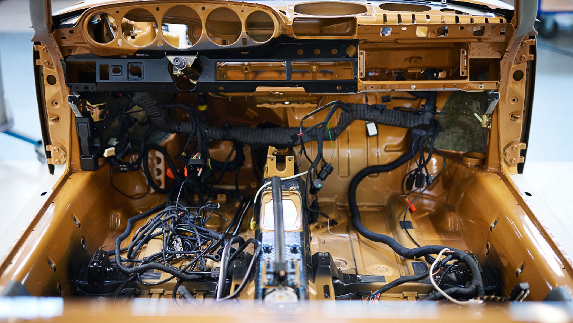 Porsche-993-Turbo-Project-Gold-12 Porsche’s Project Gold Is A Brand New, 20-Year Old 993 Turbo