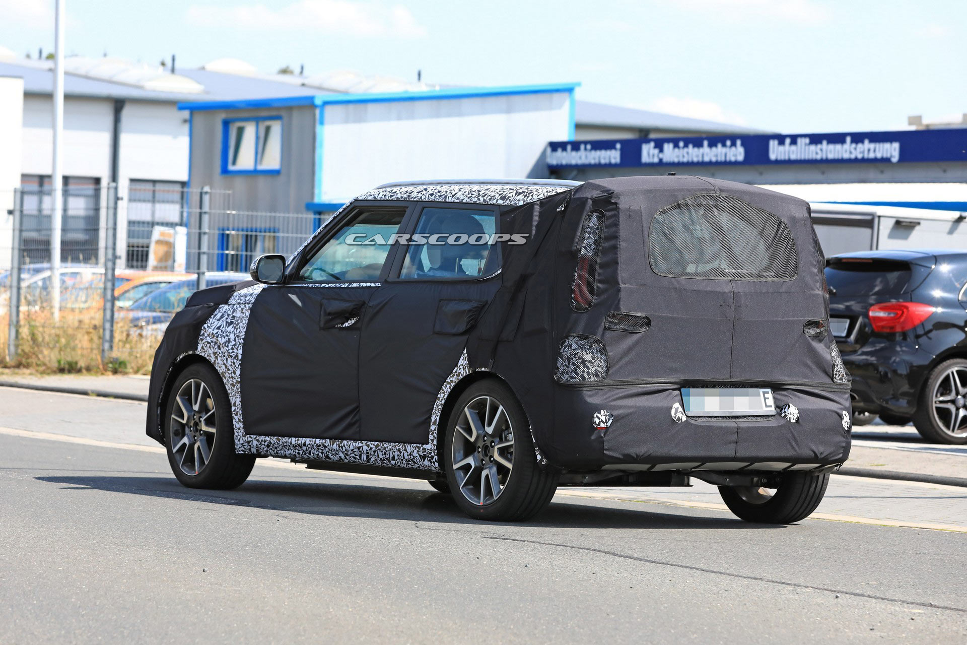 Kia-Soul-EV-Spy-23 2020 Kia Soul EV Spied, Should Offer An Improved Range And Greater Performance