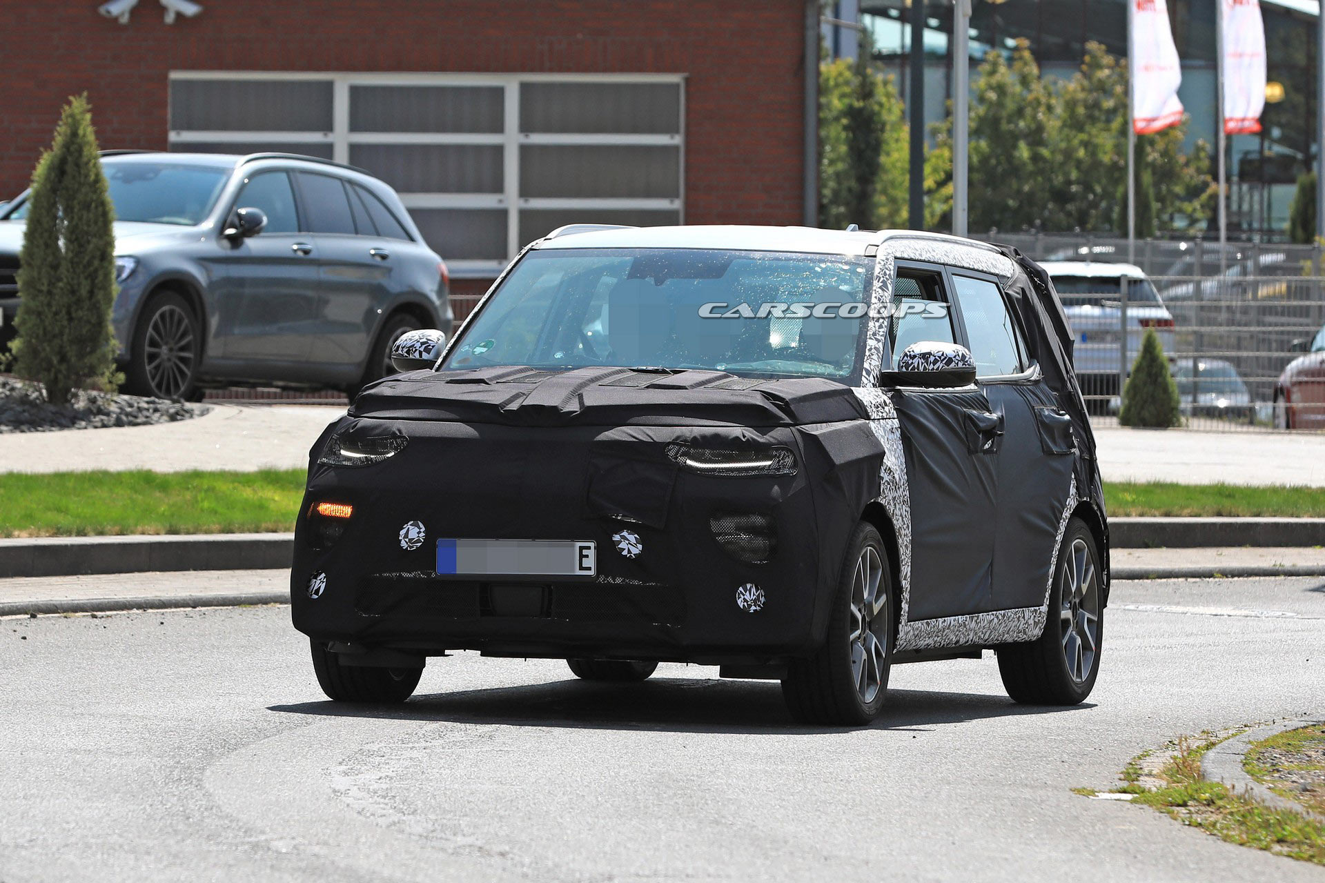 Kia-Soul-EV-Spy-18 2020 Kia Soul EV Spied, Should Offer An Improved Range And Greater Performance