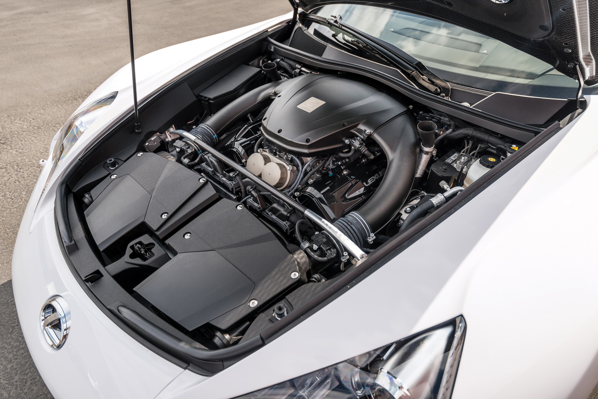 2012-lexus-lfa-15 You Can Still Get A Practically New Lexus LFA With Just 120 Miles