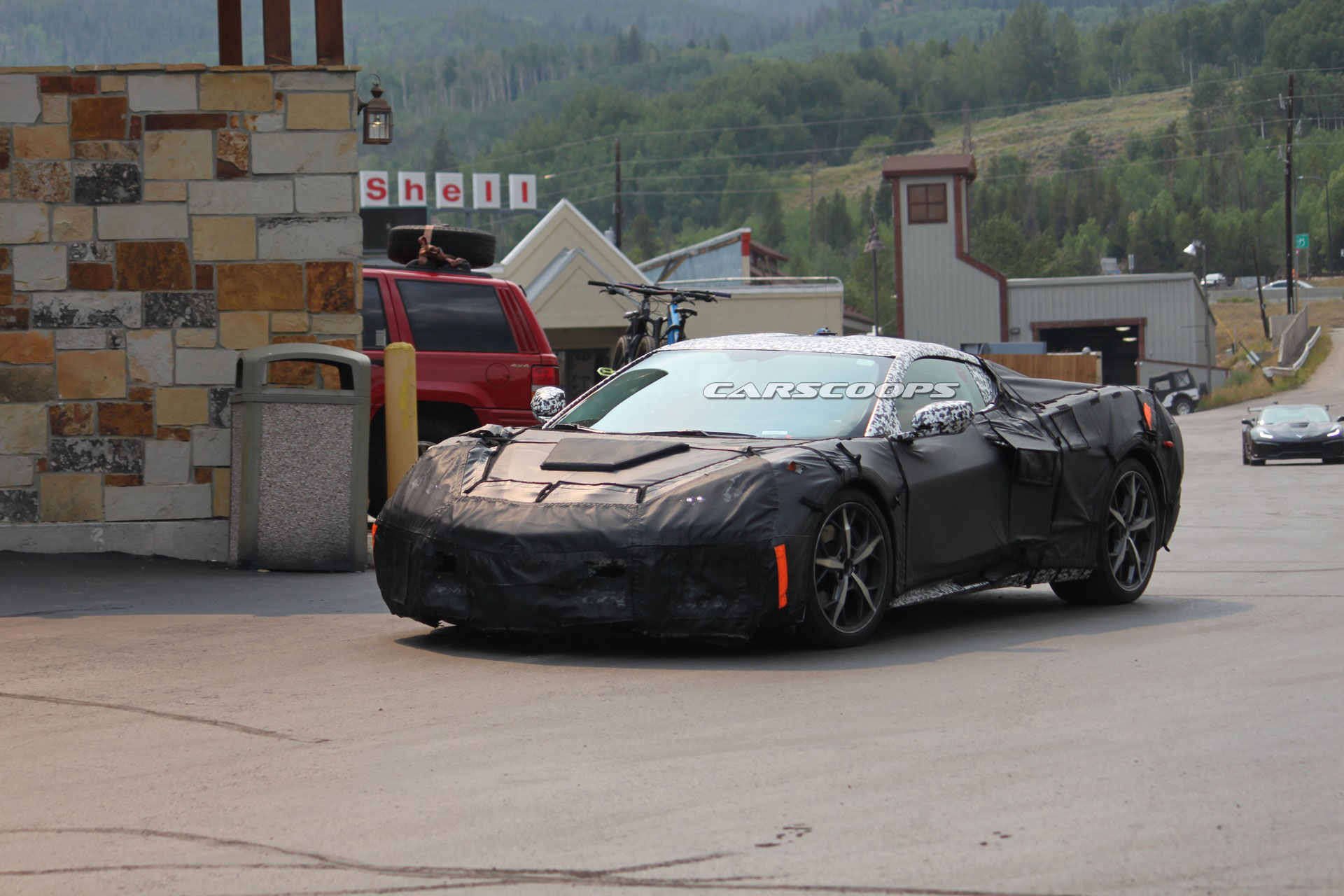 2020-Mid-Engine-Corvette-Spy-16 2020 Mid-Engine Corvette Getting Ready To Attack Ferraris (Now, On Video Too)
