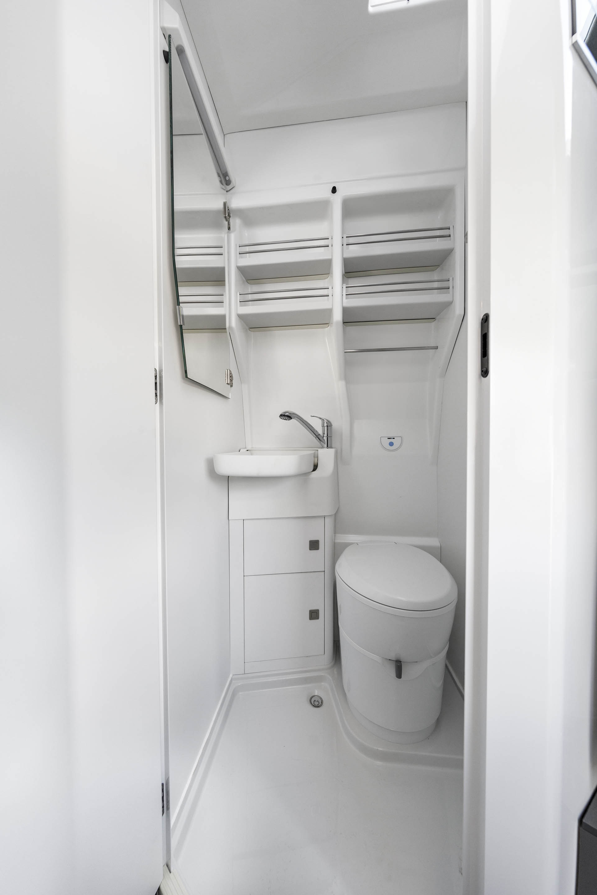 VW-Grand-California-09 VW’s Latest Has Everything On Board… Including The Kitchen Sink