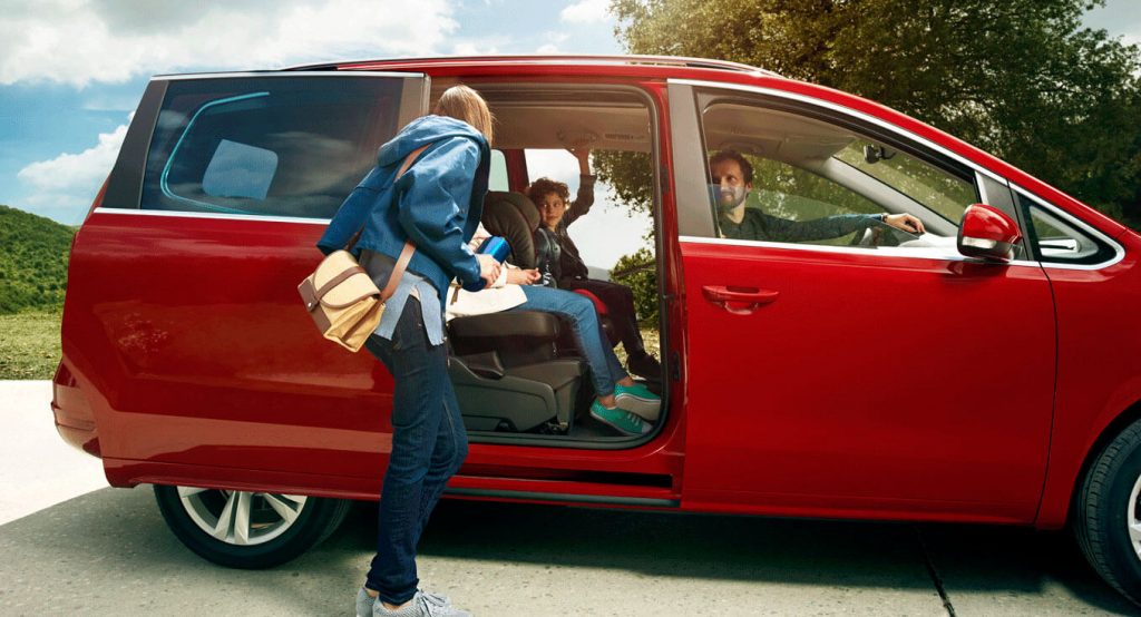  Seat Alhambra Strives For Minivan Xcellence With New Grade