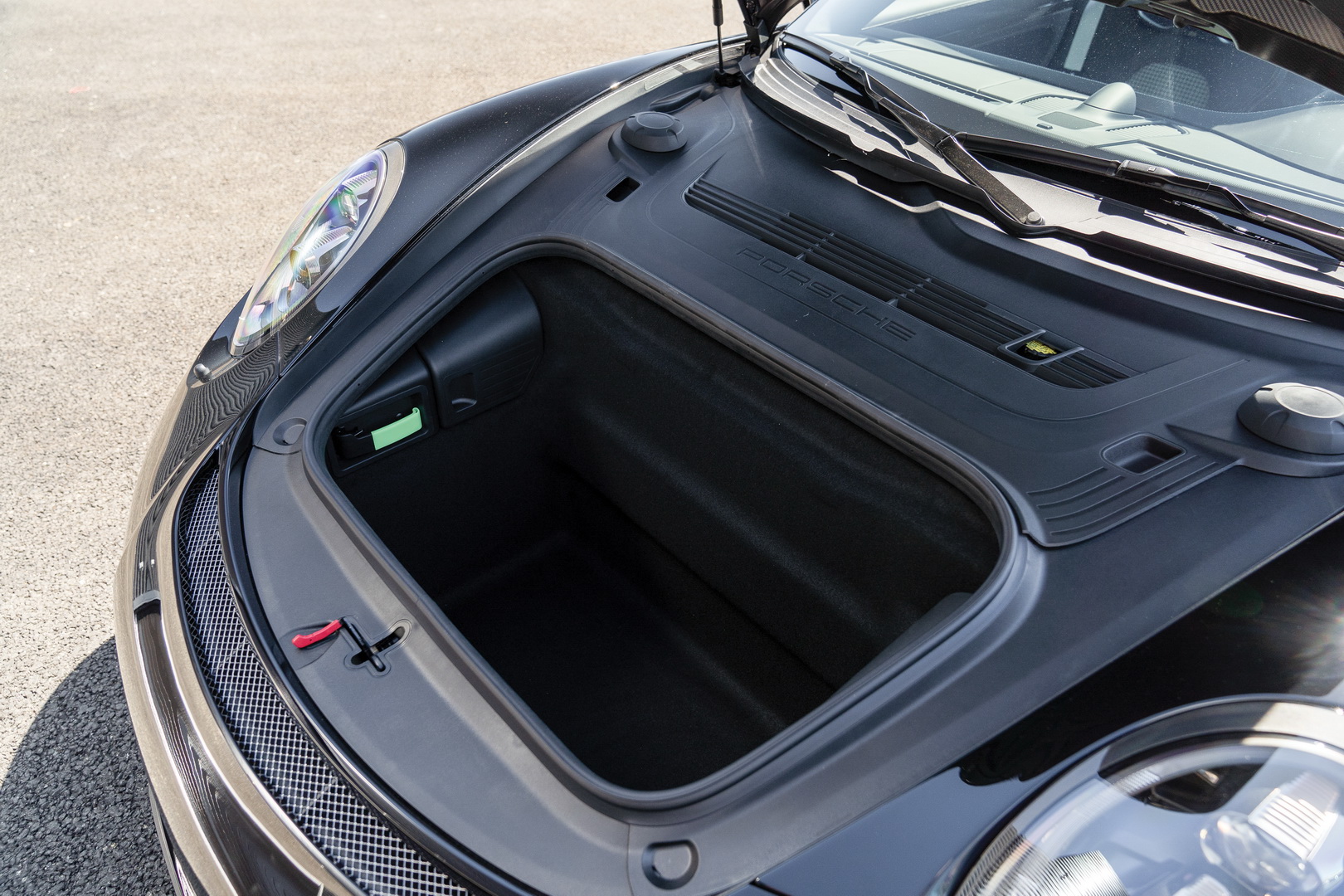 2016-porsche-911-r-15 Crazy Porsche 911 R Premiums Are Evaporating, 30-Mile Example Is Up For $330-370k