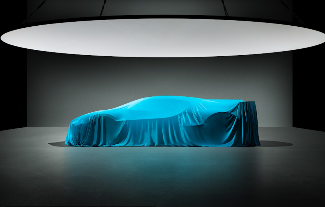 bugatti-divo-2 Your Attention, Please: Watch Bugatti Divo Unveiling In Real Time (2:20PM EST)