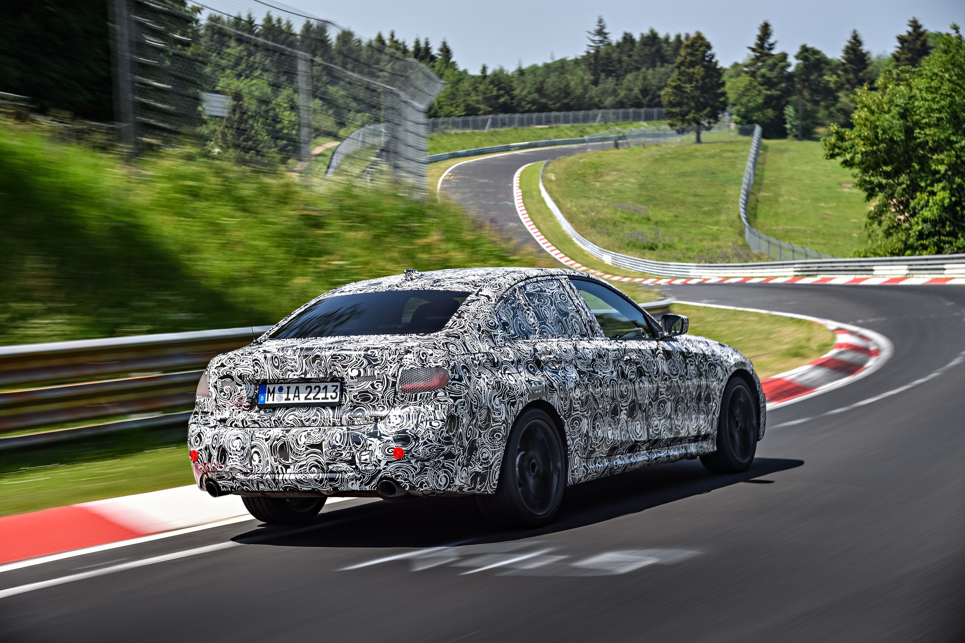 2019-BMW-3-Series-18 2019 BMW 3-Series Drops 121 Pounds, Will Have The Most Powerful Four-Cylinder Ever