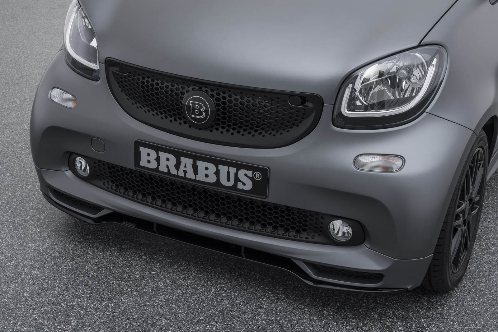 BRABUS-125R-b18aa0258 Brabus 125R Is The Mighty Mouse Of Smart Fortwo Cabrios With Almost Double The Power
