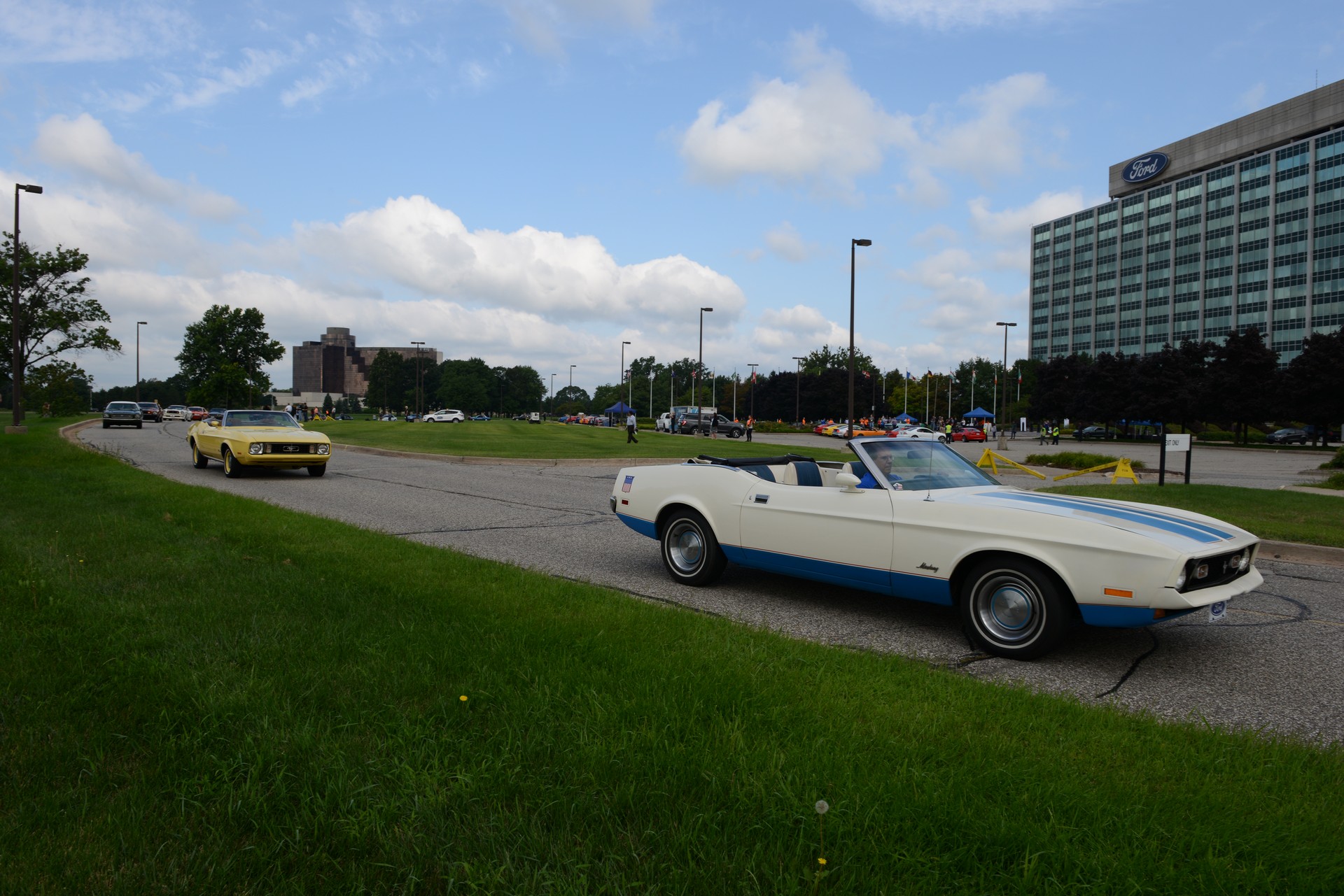 Ford-Mustang-24 Ford Unveils The 10 Millionth Mustang, Has 296 HP More Than The Original